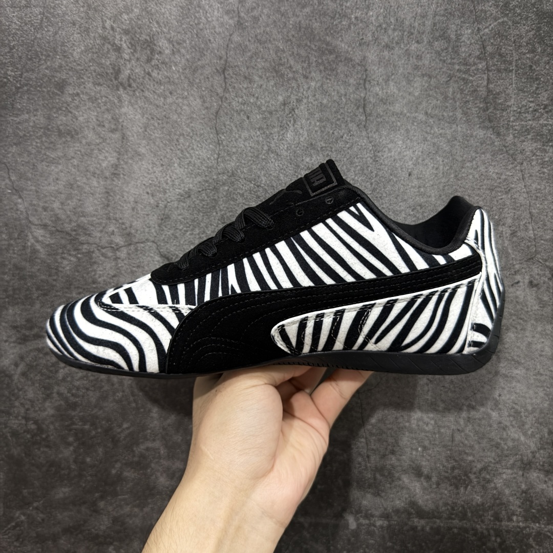 图片[2]-【XS版】Puma Speedcat OG Sparco 彪马罗马阿莫尔系列 复古运动休闲赛车跑鞋 全球知名运动品牌PUMA赛车系列 以趣味十足又前卫复古的设计引领潮流 将赛道精神融入街头时尚 开启前卫竞速之旅 主打前卫复古风 Roma鞋款的鞋侧以复古的流线造型 经典Logo 巧妙吸睛 而Speedcat鞋款以亮眼三色条纹元素缀以舒适鞋面 赋予了独特的个性美学 演绎赛车的无尽能量 货号：40335601 尺码： 35.5-45-选品中心