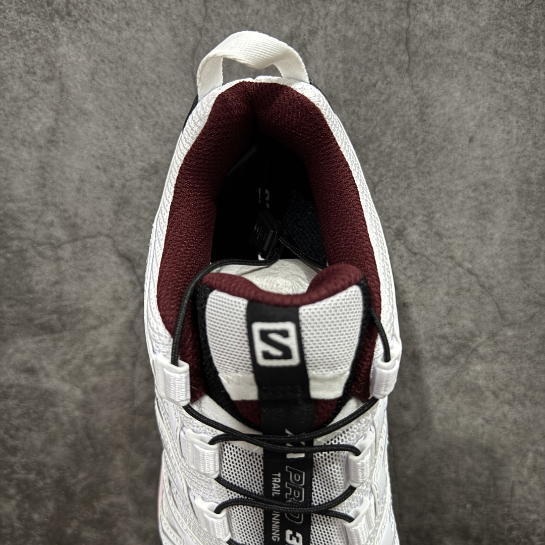 图片[8]-【w1版本】全新版本出货 纯原大厂出品 萨洛蒙 Salomon XA PRO 3D 户外轻便机能鞋 478676 纯原外贸平台特供订单 耗时半年巨作 全套原纸板楦头开发 原厂特供网布配套加持 确保原汁原味 完美呈现版型 原档数据独家私模五层组合大底 男女鞋同步官方开发至46.5 原装Ortholite轻量化鞋垫 中底布带钢印编号 原厂TPU锁扣 进口港宝加持 后跟自然饱满 还原公司包裹性 鞋面以“锯齿”状的包裹系统呈现 在基色底之下加入了各种色点缀 将公司的最新技术和时尚前卫的造型融入耐用的长跑款式中 鞋面由 TPU 薄膜制成 并焊接在高耐磨网眼上 使其既时尚又坚固 由 ACS底盘支撑 可增强稳定性和支撑力 以及由橡胶凸耳 Contragrip外底覆盖的 EVA 缓冲中底 旨在应对崎岖的地形 鞋舌上的彩色Salomon 标签、Quicklace 系统以及鞋头、鞋舌和鞋跟上的附加品牌使细节更加完美 让穿着者可以轻松驾驭户外与通勤下的任何运动生活场景 无缝鞋身户外随意纵横 颜值与脚感兼备 出街通勤 绝对非常吸睛 你值得拥有 尺码：36 36.5 37 38 38.5 39 40-选品中心