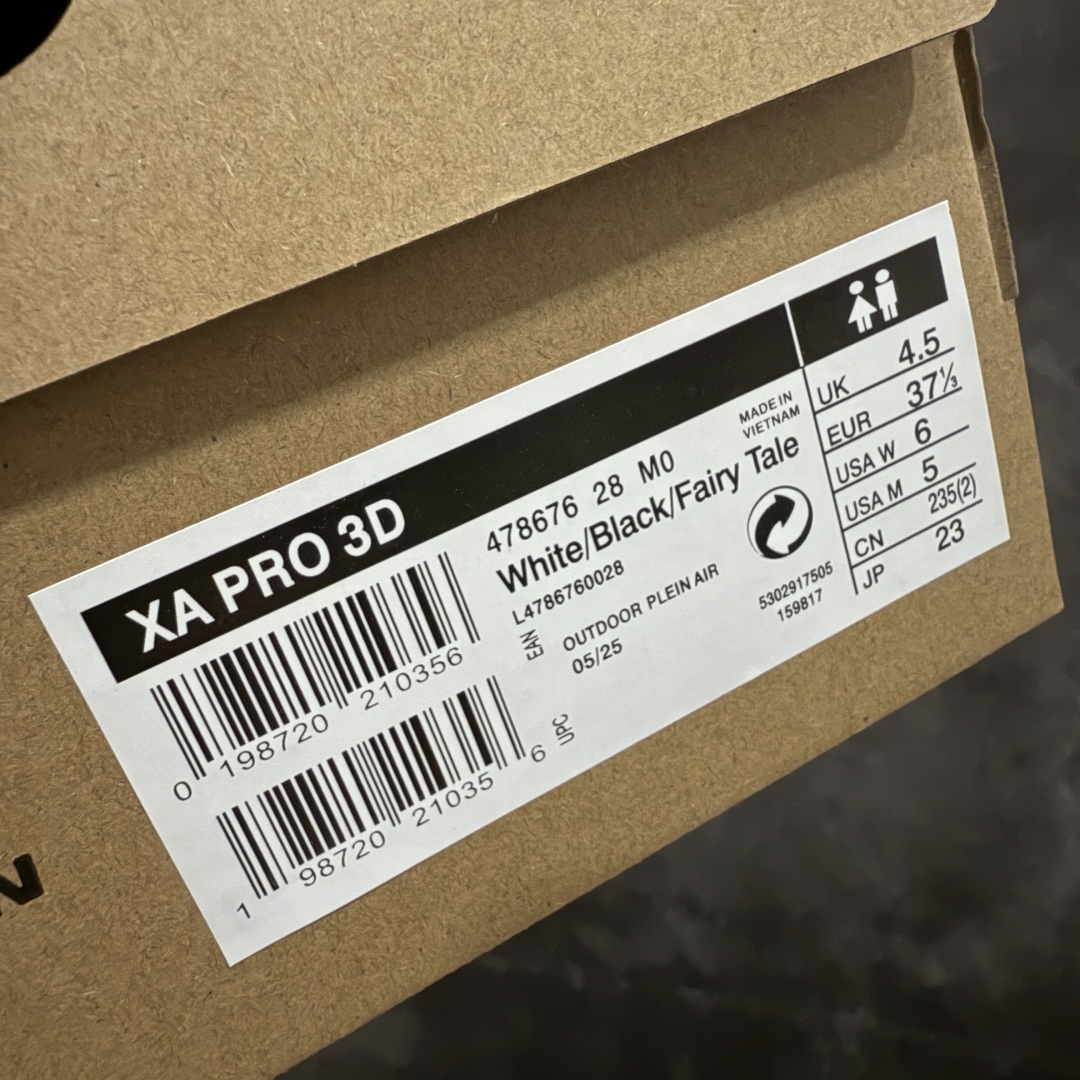 图片[9]-【w1版本】全新版本出货 纯原大厂出品 萨洛蒙 Salomon XA PRO 3D 户外轻便机能鞋 478676 纯原外贸平台特供订单 耗时半年巨作 全套原纸板楦头开发 原厂特供网布配套加持 确保原汁原味 完美呈现版型 原档数据独家私模五层组合大底 男女鞋同步官方开发至46.5 原装Ortholite轻量化鞋垫 中底布带钢印编号 原厂TPU锁扣 进口港宝加持 后跟自然饱满 还原公司包裹性 鞋面以“锯齿”状的包裹系统呈现 在基色底之下加入了各种色点缀 将公司的最新技术和时尚前卫的造型融入耐用的长跑款式中 鞋面由 TPU 薄膜制成 并焊接在高耐磨网眼上 使其既时尚又坚固 由 ACS底盘支撑 可增强稳定性和支撑力 以及由橡胶凸耳 Contragrip外底覆盖的 EVA 缓冲中底 旨在应对崎岖的地形 鞋舌上的彩色Salomon 标签、Quicklace 系统以及鞋头、鞋舌和鞋跟上的附加品牌使细节更加完美 让穿着者可以轻松驾驭户外与通勤下的任何运动生活场景 无缝鞋身户外随意纵横 颜值与脚感兼备 出街通勤 绝对非常吸睛 你值得拥有 尺码：36 36.5 37 38 38.5 39 40-选品中心