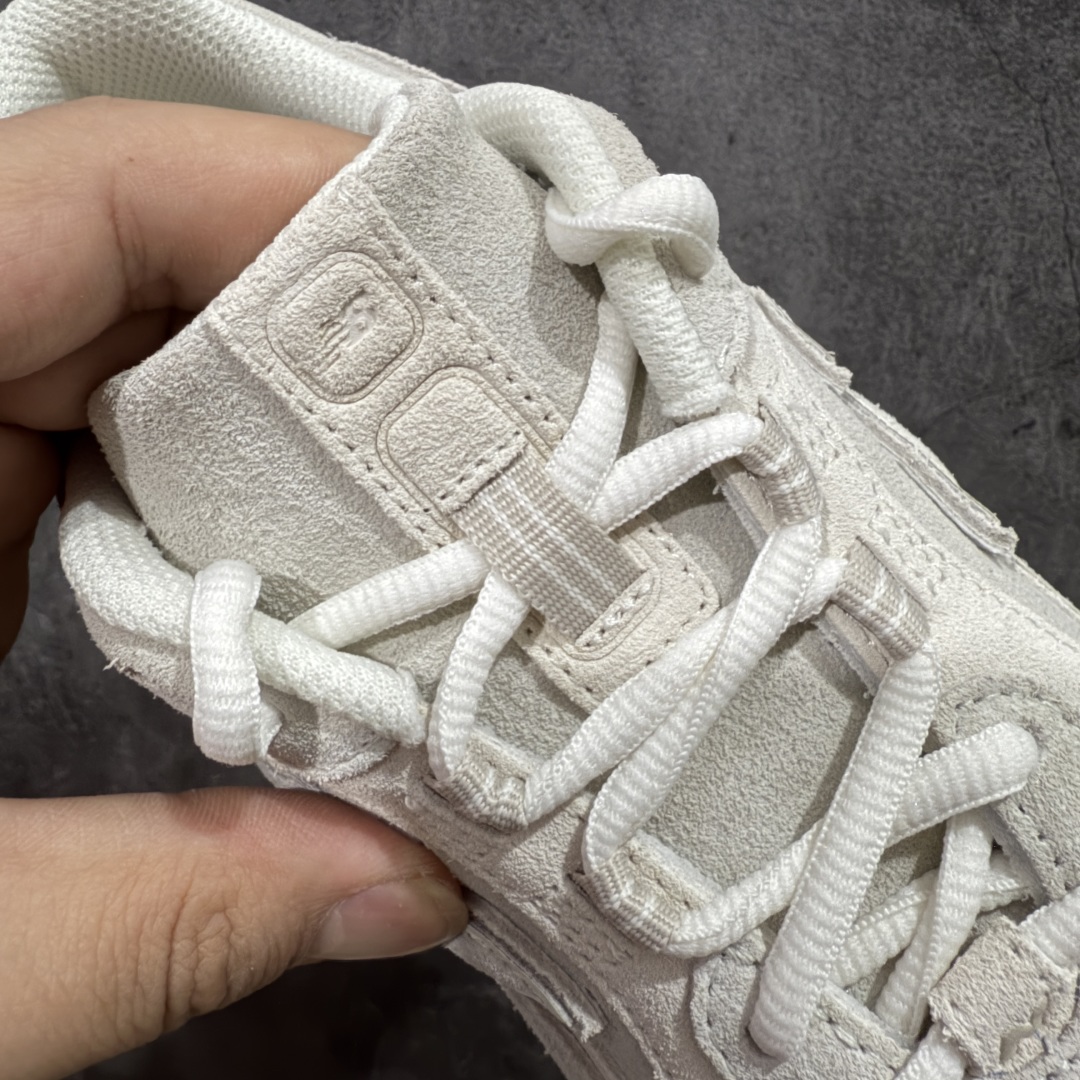 图片[6]-【纯原M版】New Balance NB204L 薄底鞋 薄底皮质鞋带德训miu系 减震耐磨包裹性支撑轻便 低帮 生活休闲鞋 男女同款 白银绿 区别市面先行通货版本 市场唯一正确咖色 原材料打造 鞋身搭载EVA科技组合中底 附赠三副鞋带 适用多元穿搭场合为户外出行提供舒适长远的穿搭体验 货号：U204LMMC 尺码：36-44.5-选品中心