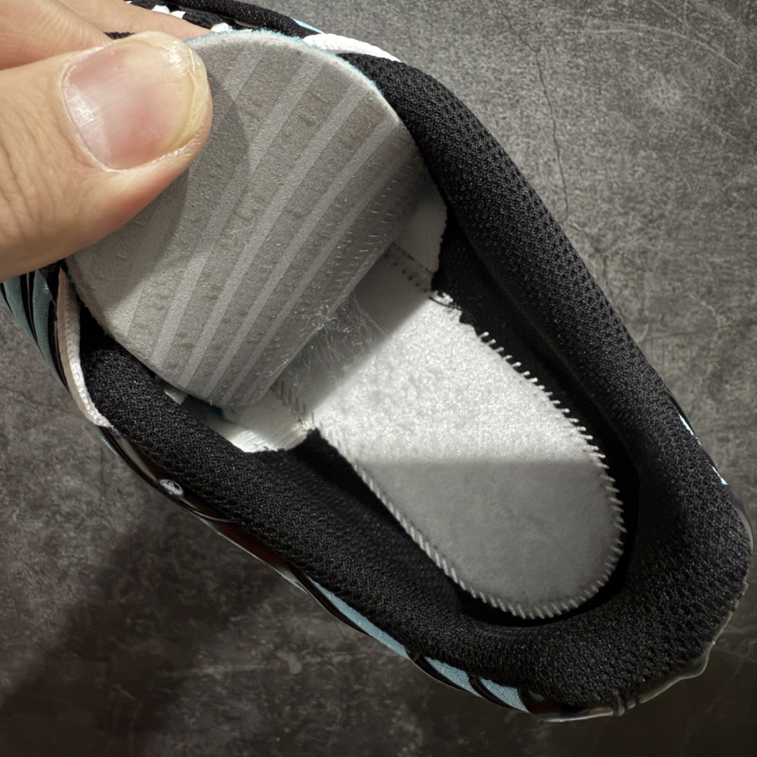 图片[9]-【Max纯原版】Nike Air Max Plus TN气垫系列跑鞋 全新一比一高端版本 真正的市场T1品质 更多配色陆续出货 真正的用心研发 一点一点抠出来的 品质 品控细节 随便闭眼对比市场任何版本 全套原纸板楦头开发 完美呈现版型 工艺流程均与原鞋保持一致 Turned Air 中底缓震技术 鞋面弧度与大底弧度一致 鞋头正确TPU材质 鞋面高频TPU材质1.0厚度 原鞋一致层次感 超越公司货的品控标准 多道QC质检 货号：CV8838-400 尺码：36 36.5 37.5 38 38.5 39 40 40.5 41 42 42.5 43 44 44.5 45 46-选品中心