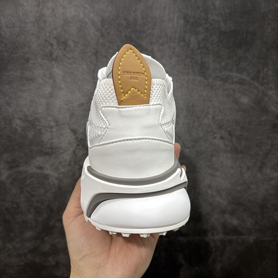 图片[4]-【莞产礼盒版】Louis Vuitton LV Runner Tatic Sneaker 系列 厚底 休闲 运动鞋 跑鞋 原版购入开发 做货 本款 Runner Tatic 运动鞋融合飞织面料材质，演绎传统登山鞋的灵感启发。 字母抒写于一侧，标识，轻盈耐磨的橡胶外底完善整体配送精美包装 面料： 原版进口定制飞织面料 ■内里：原版定制透气网里 ■鞋底：原版开模防滑橡胶组合材质 ■底厚： 4CM 尺码：男款38-46-选品中心