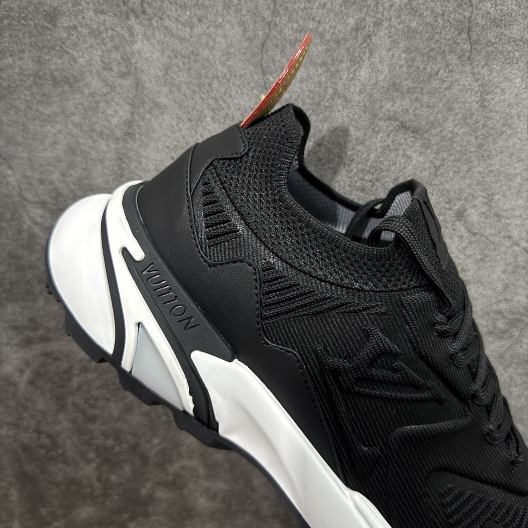 图片[7]-【莞产礼盒版】Louis Vuitton LV Runner Tatic Sneaker 系列 厚底 休闲 运动鞋 跑鞋 原版购入开发 做货 本款 Runner Tatic 运动鞋融合飞织面料材质，演绎传统登山鞋的灵感启发。 字母抒写于一侧，标识，轻盈耐磨的橡胶外底完善整体配送精美包装 面料： 原版进口定制飞织面料 ■内里：原版定制透气网里 ■鞋底：原版开模防滑橡胶组合材质 ■底厚： 4CM 尺码：男款38-46-选品中心
