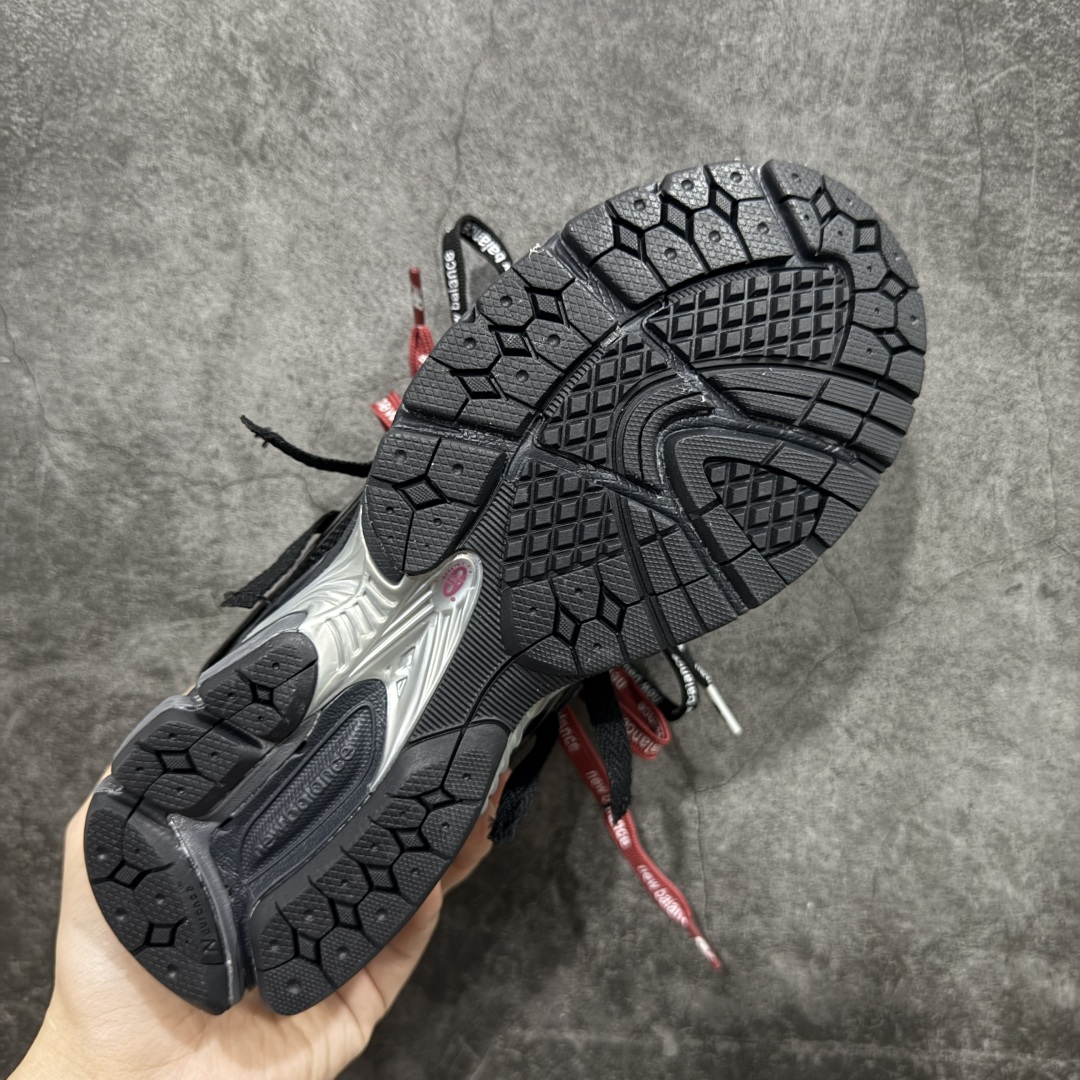 图片[9]-【纯原K版】新百伦New Balance M1906AR系列低帮复古老爹风休闲运动慢跑鞋 M1906AF 双绑带版本（另附一副原版鞋带） 全新大厂出品 市场第一梯队品质 绝对秒杀市场货 完美版型 正确组合大底 区别市场刷漆底版本 全套原楦原纸板原厂数据开发 进口三明治网面 原装进口皮料正确卡色 正确中底拉帮中底网布细节 原厂标裁 带紫光防伪 定制后跟透明水晶模块 冲裁组合 大底贴合程度胶水上色把控完美 整洁度挑战全网艺术家 多道序QC把关品质完善 匠心打造 耗时多月开发完成 工艺极其复杂难度可想而知 新开独立私模大底 正确六层组合大底 高端零售专供产物 尺码：36 37 37.5 38 38.5 39 40 40.5 41 42 42.5 43 44 45 46-选品中心