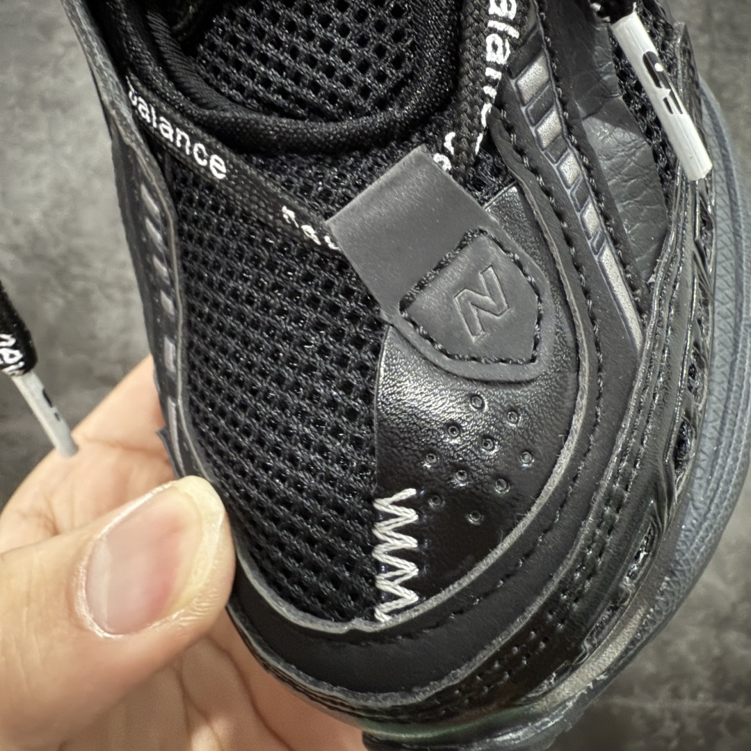图片[5]-【纯原K版】新百伦New Balance M1906AR系列低帮复古老爹风休闲运动慢跑鞋 M1906AF 双绑带版本（另附一副原版鞋带） 全新大厂出品 市场第一梯队品质 绝对秒杀市场货 完美版型 正确组合大底 区别市场刷漆底版本 全套原楦原纸板原厂数据开发 进口三明治网面 原装进口皮料正确卡色 正确中底拉帮中底网布细节 原厂标裁 带紫光防伪 定制后跟透明水晶模块 冲裁组合 大底贴合程度胶水上色把控完美 整洁度挑战全网艺术家 多道序QC把关品质完善 匠心打造 耗时多月开发完成 工艺极其复杂难度可想而知 新开独立私模大底 正确六层组合大底 高端零售专供产物 尺码：36 37 37.5 38 38.5 39 40 40.5 41 42 42.5 43 44 45 46-选品中心