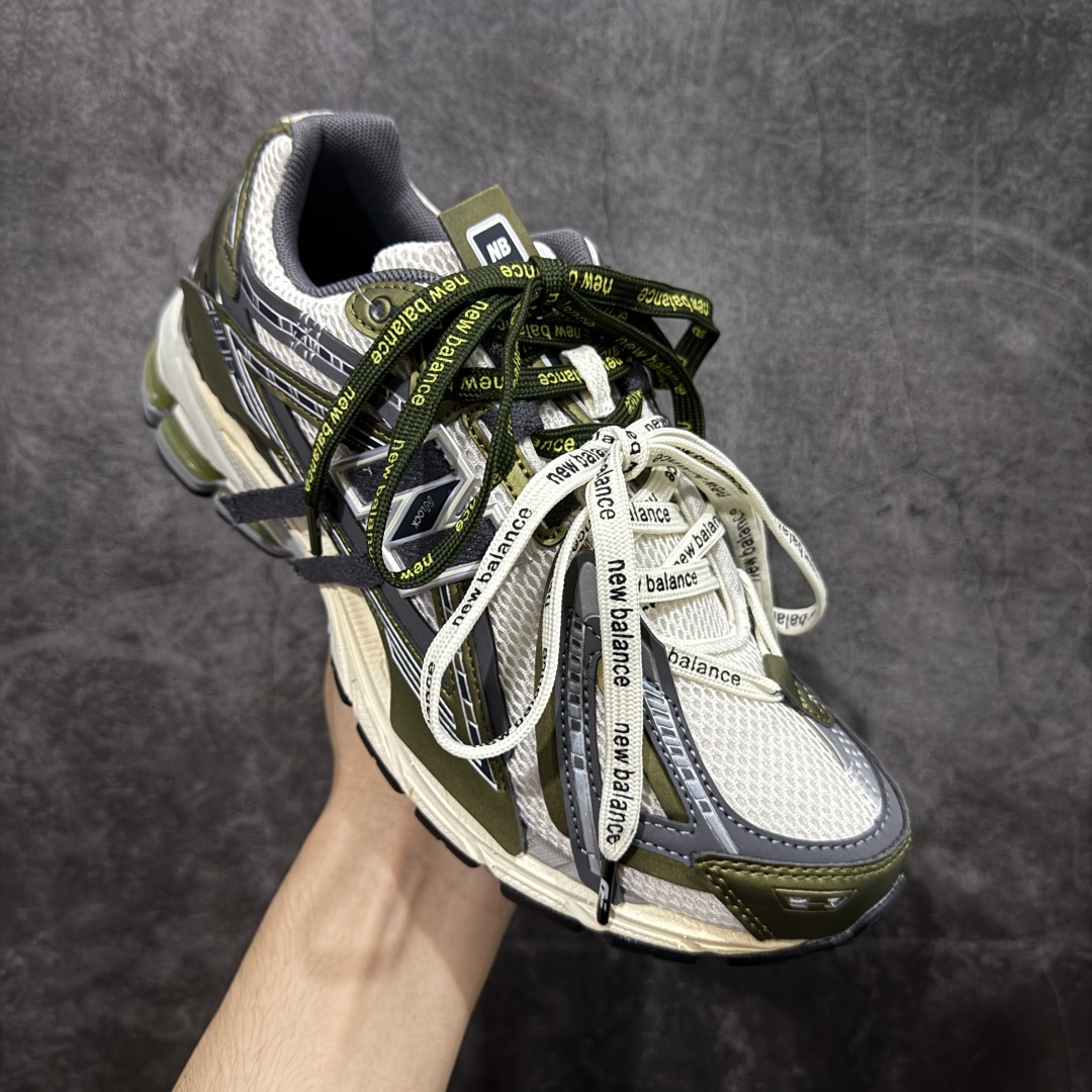 图片[3]-【纯原K版】新百伦New Balance M1906AR系列低帮复古老爹风休闲运动慢跑鞋 U1906ANC 双绑带版本（另附一副原版鞋带） 全新大厂出品 市场第一梯队品质 绝对秒杀市场货 完美版型 正确组合大底 区别市场刷漆底版本 全套原楦原纸板原厂数据开发 进口三明治网面 原装进口皮料正确卡色 正确中底拉帮中底网布细节 原厂标裁 带紫光防伪 定制后跟透明水晶模块 冲裁组合 大底贴合程度胶水上色把控完美 整洁度挑战全网艺术家 多道序QC把关品质完善 匠心打造 耗时多月开发完成 工艺极其复杂难度可想而知 新开独立私模大底 正确六层组合大底 高端零售专供产物 尺码：36 37 37.5 38 38.5 39 40 40.5 41 42 42.5 43 44 45 46-选品中心