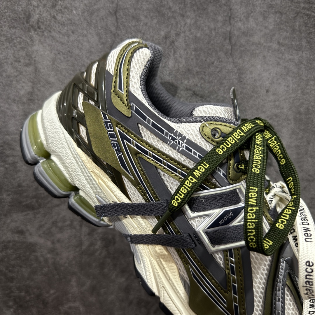 图片[7]-【纯原K版】新百伦New Balance M1906AR系列低帮复古老爹风休闲运动慢跑鞋 U1906ANC 双绑带版本（另附一副原版鞋带） 全新大厂出品 市场第一梯队品质 绝对秒杀市场货 完美版型 正确组合大底 区别市场刷漆底版本 全套原楦原纸板原厂数据开发 进口三明治网面 原装进口皮料正确卡色 正确中底拉帮中底网布细节 原厂标裁 带紫光防伪 定制后跟透明水晶模块 冲裁组合 大底贴合程度胶水上色把控完美 整洁度挑战全网艺术家 多道序QC把关品质完善 匠心打造 耗时多月开发完成 工艺极其复杂难度可想而知 新开独立私模大底 正确六层组合大底 高端零售专供产物 尺码：36 37 37.5 38 38.5 39 40 40.5 41 42 42.5 43 44 45 46-选品中心