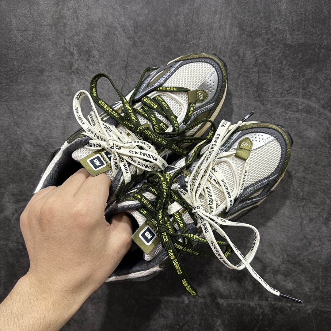 图片[3]-【纯原K版】新百伦New Balance M1906AR系列低帮复古老爹风休闲运动慢跑鞋 U1906ANC 双绑带版本（另附一副原版鞋带） 全新大厂出品 市场第一梯队品质 绝对秒杀市场货 完美版型 正确组合大底 区别市场刷漆底版本 全套原楦原纸板原厂数据开发 进口三明治网面 原装进口皮料正确卡色 正确中底拉帮中底网布细节 原厂标裁 带紫光防伪 定制后跟透明水晶模块 冲裁组合 大底贴合程度胶水上色把控完美 整洁度挑战全网艺术家 多道序QC把关品质完善 匠心打造 耗时多月开发完成 工艺极其复杂难度可想而知 新开独立私模大底 正确六层组合大底 高端零售专供产物 尺码：36 37 37.5 38 38.5 39 40 40.5 41 42 42.5 43 44 45 46-选品中心