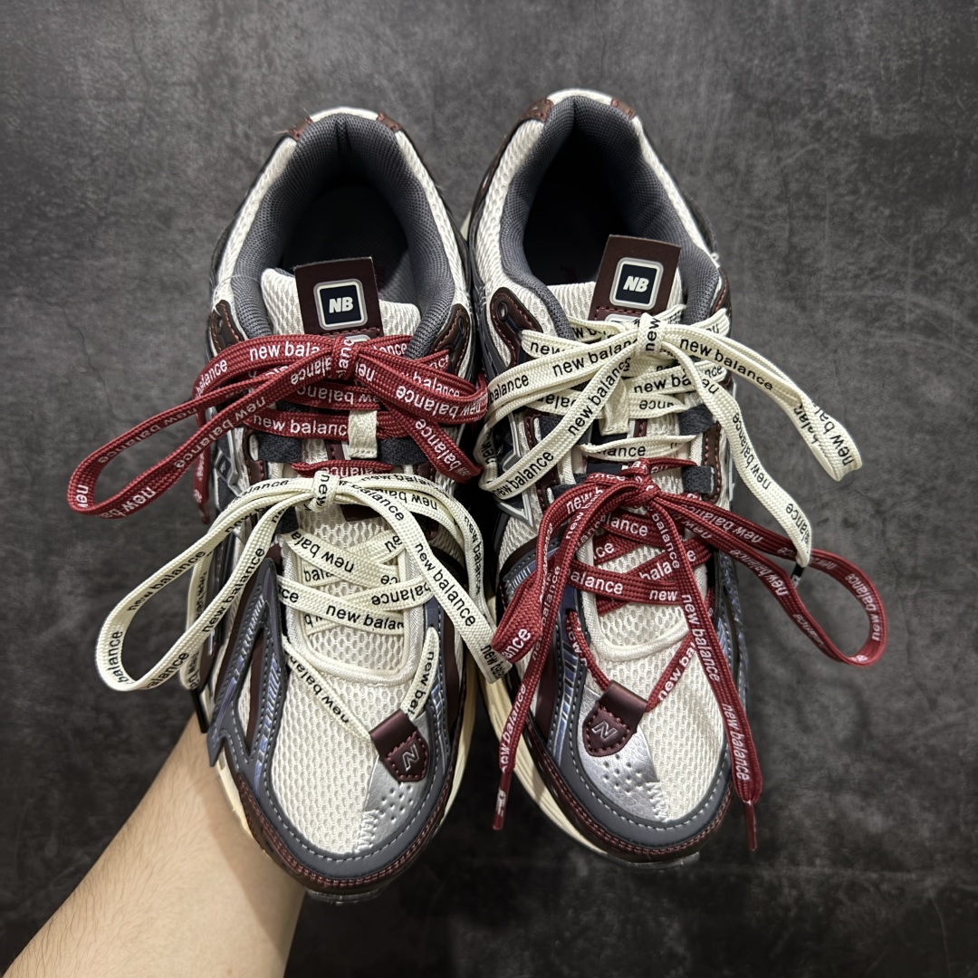 图片[2]-【纯原K版】新百伦New Balance M1906AR系列低帮复古老爹风休闲运动慢跑鞋 M1906AR 双绑带版本（另附一副原版鞋带） 全新大厂出品 市场第一梯队品质 绝对秒杀市场货 完美版型 正确组合大底 区别市场刷漆底版本 全套原楦原纸板原厂数据开发 进口三明治网面 原装进口皮料正确卡色 正确中底拉帮中底网布细节 原厂标裁 带紫光防伪 定制后跟透明水晶模块 冲裁组合 大底贴合程度胶水上色把控完美 整洁度挑战全网艺术家 多道序QC把关品质完善 匠心打造 耗时多月开发完成 工艺极其复杂难度可想而知 新开独立私模大底 正确六层组合大底 高端零售专供产物 尺码：36 37 37.5 38 38.5 39 40 40.5 41 42 42.5 43 44 45 46-选品中心