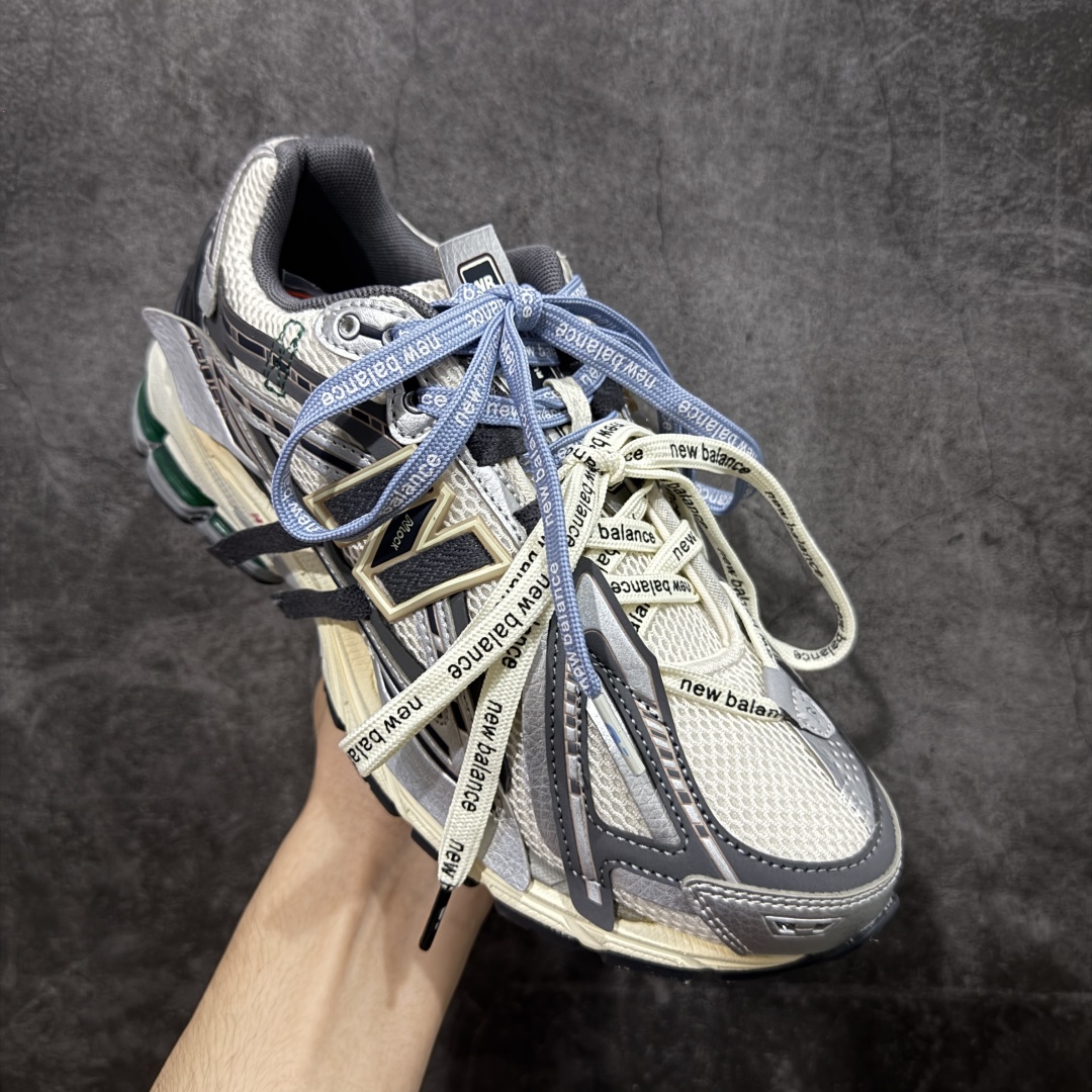 图片[3]-【纯原K版】新百伦New Balance M1906AR系列低帮复古老爹风休闲运动慢跑鞋 M1906AD 双绑带版本（另附一副原版鞋带） 全新大厂出品 市场第一梯队品质 绝对秒杀市场货 完美版型 正确组合大底 区别市场刷漆底版本 全套原楦原纸板原厂数据开发 进口三明治网面 原装进口皮料正确卡色 正确中底拉帮中底网布细节 原厂标裁 带紫光防伪 定制后跟透明水晶模块 冲裁组合 大底贴合程度胶水上色把控完美 整洁度挑战全网艺术家 多道序QC把关品质完善 匠心打造 耗时多月开发完成 工艺极其复杂难度可想而知 新开独立私模大底 正确六层组合大底 高端零售专供产物 尺码：36 37 37.5 38 38.5 39 40 40.5 41 42 42.5 43 44 45 46-选品中心