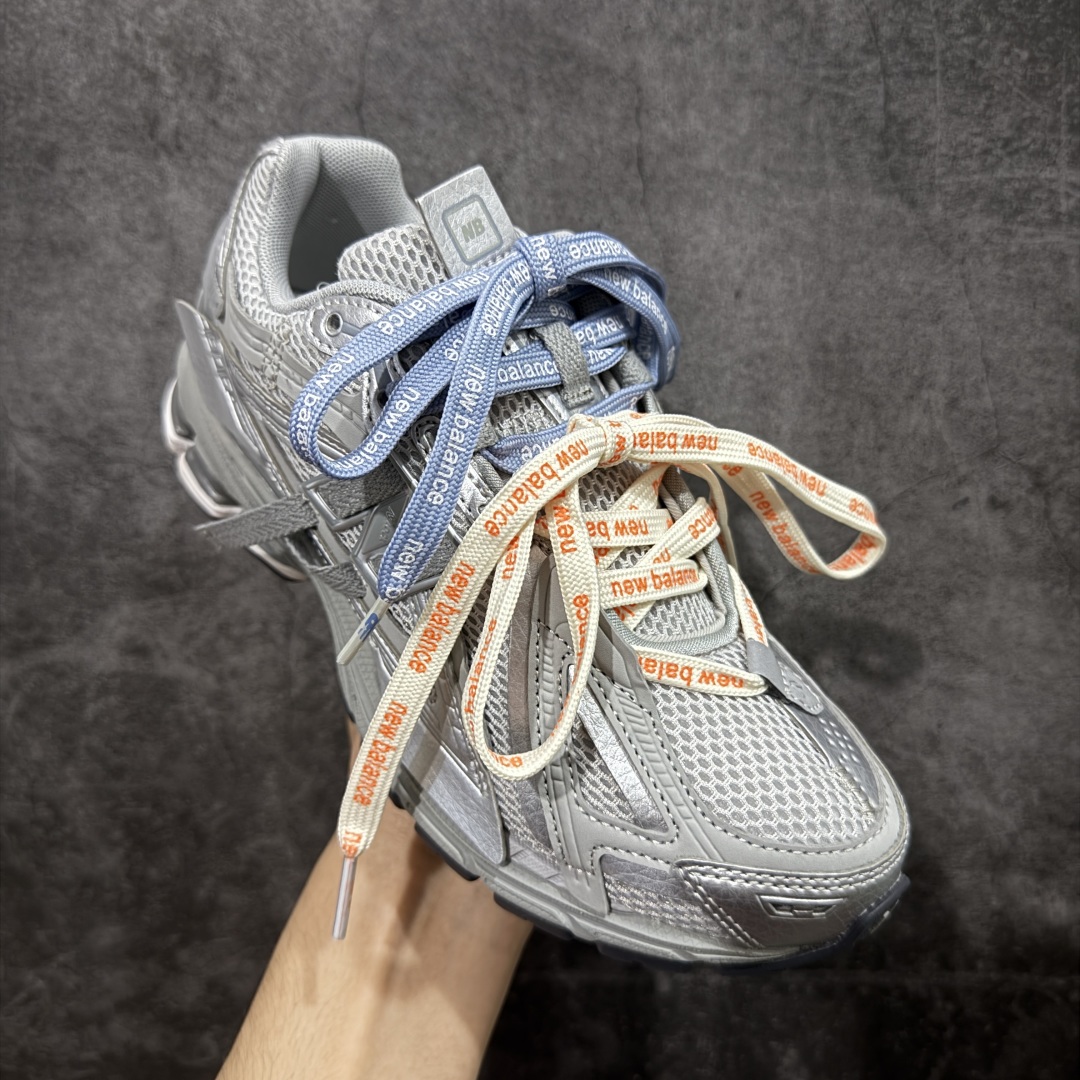 图片[3]-【纯原K版】新百伦New Balance M1906AR系列低帮复古老爹风休闲运动慢跑鞋 M1906AG 双绑带版本（另附一副原版鞋带） 全新大厂出品 市场第一梯队品质 绝对秒杀市场货 完美版型 正确组合大底 区别市场刷漆底版本 全套原楦原纸板原厂数据开发 进口三明治网面 原装进口皮料正确卡色 正确中底拉帮中底网布细节 原厂标裁 带紫光防伪 定制后跟透明水晶模块 冲裁组合 大底贴合程度胶水上色把控完美 整洁度挑战全网艺术家 多道序QC把关品质完善 匠心打造 耗时多月开发完成 工艺极其复杂难度可想而知 新开独立私模大底 正确六层组合大底 高端零售专供产物 尺码：36 37 37.5 38 38.5 39 40 40.5 41 42 42.5 43 44 45 46-选品中心