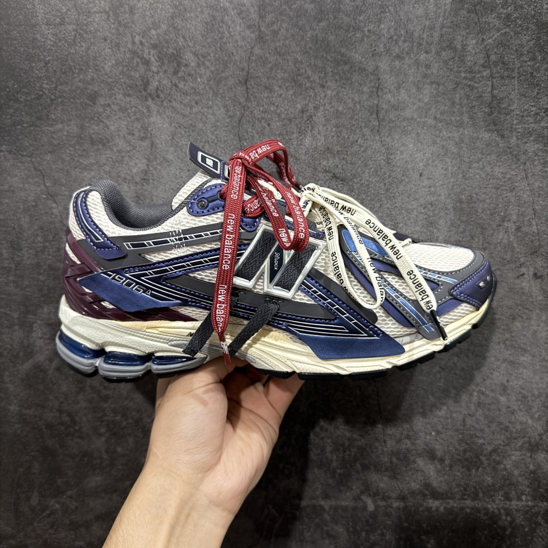 【纯原K版】新百伦New Balance M1906AR系列低帮复古老爹风休闲运动慢跑鞋 U1906ANB 双绑带版本(另附一副原版鞋带) 全新大厂出品 市场第一梯队品质 绝对秒杀市场货 完美版型 正确组合大底 区别市场刷漆底版本 全套原楦原纸板原厂数据开发 进口三明治网面 原装进口皮料正确卡色 正确中底拉帮中底网布细节 原厂标裁 带紫光防伪 定制后跟透明水晶模块 冲裁组合 大底贴合程度胶水上色把控完美 整洁度挑战全网艺术家 多道序QC把关品质完善 匠心打造 耗时多月开发完成 工艺极其复杂难度可想而知 新开独立私模大底 正确六层组合大底 高端零售专供产物 尺码:36 37 37.5 38 38.5 39 40 40.5 41 42 42.5 43 44 45 46-选品中心