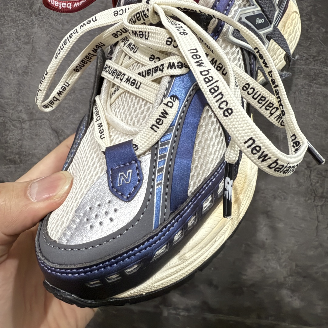 图片[5]-【纯原K版】新百伦New Balance M1906AR系列低帮复古老爹风休闲运动慢跑鞋 U1906ANB 双绑带版本（另附一副原版鞋带） 全新大厂出品 市场第一梯队品质 绝对秒杀市场货 完美版型 正确组合大底 区别市场刷漆底版本 全套原楦原纸板原厂数据开发 进口三明治网面 原装进口皮料正确卡色 正确中底拉帮中底网布细节 原厂标裁 带紫光防伪 定制后跟透明水晶模块 冲裁组合 大底贴合程度胶水上色把控完美 整洁度挑战全网艺术家 多道序QC把关品质完善 匠心打造 耗时多月开发完成 工艺极其复杂难度可想而知 新开独立私模大底 正确六层组合大底 高端零售专供产物 尺码：36 37 37.5 38 38.5 39 40 40.5 41 42 42.5 43 44 45 46-选品中心