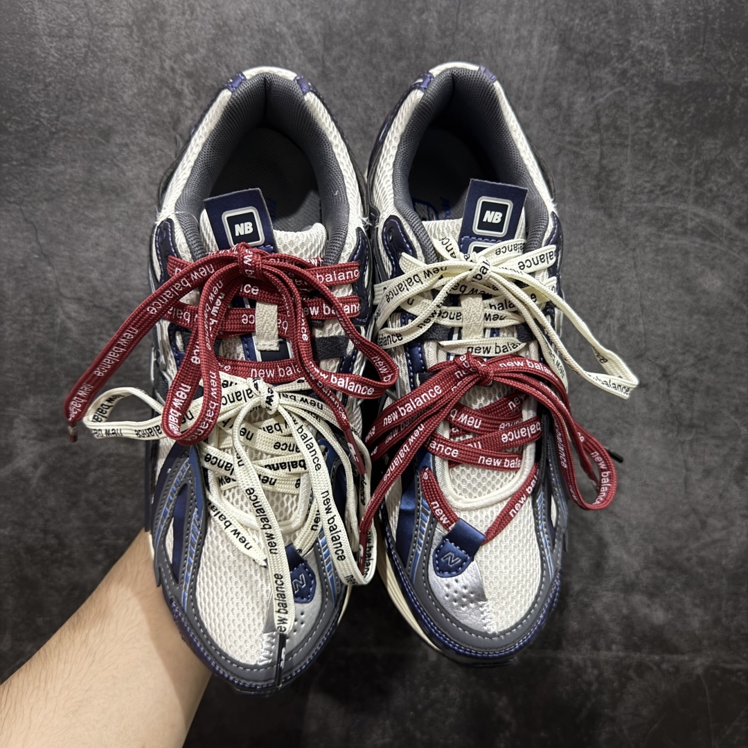 图片[2]-【纯原K版】新百伦New Balance M1906AR系列低帮复古老爹风休闲运动慢跑鞋 U1906ANB 双绑带版本（另附一副原版鞋带） 全新大厂出品 市场第一梯队品质 绝对秒杀市场货 完美版型 正确组合大底 区别市场刷漆底版本 全套原楦原纸板原厂数据开发 进口三明治网面 原装进口皮料正确卡色 正确中底拉帮中底网布细节 原厂标裁 带紫光防伪 定制后跟透明水晶模块 冲裁组合 大底贴合程度胶水上色把控完美 整洁度挑战全网艺术家 多道序QC把关品质完善 匠心打造 耗时多月开发完成 工艺极其复杂难度可想而知 新开独立私模大底 正确六层组合大底 高端零售专供产物 尺码：36 37 37.5 38 38.5 39 40 40.5 41 42 42.5 43 44 45 46-选品中心