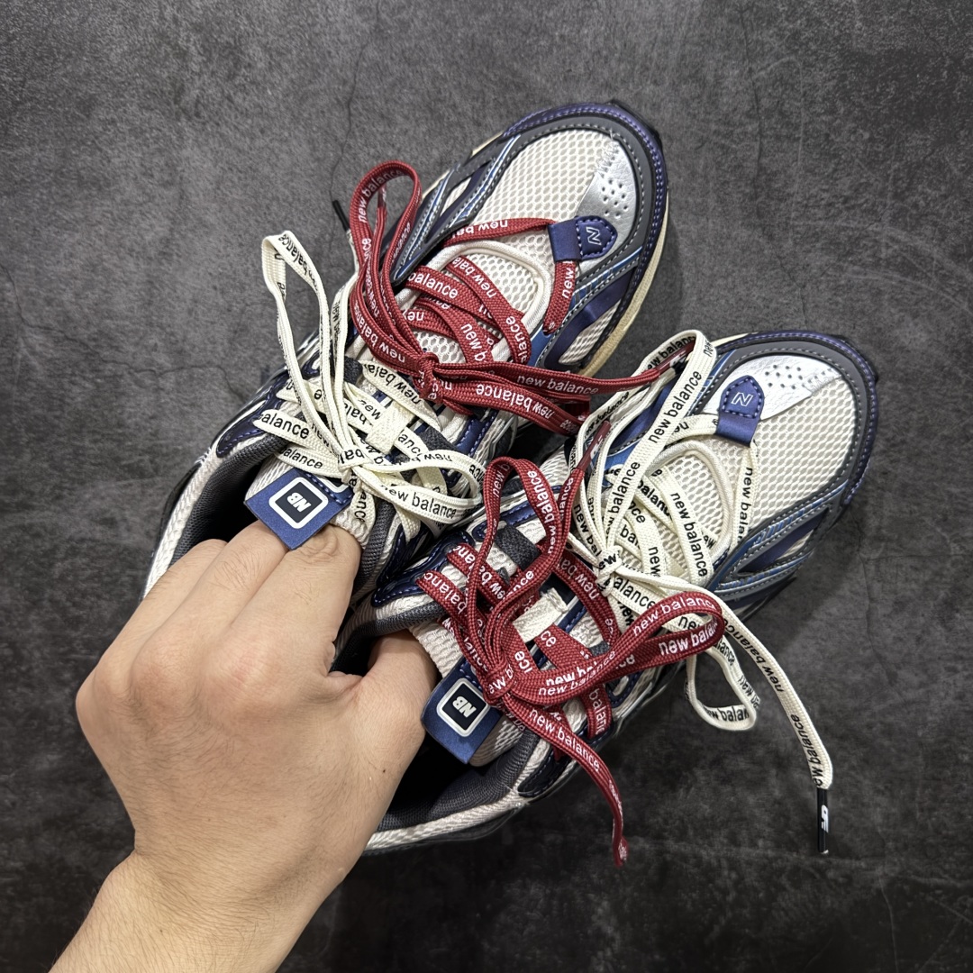 图片[3]-【纯原K版】新百伦New Balance M1906AR系列低帮复古老爹风休闲运动慢跑鞋 U1906ANB 双绑带版本（另附一副原版鞋带） 全新大厂出品 市场第一梯队品质 绝对秒杀市场货 完美版型 正确组合大底 区别市场刷漆底版本 全套原楦原纸板原厂数据开发 进口三明治网面 原装进口皮料正确卡色 正确中底拉帮中底网布细节 原厂标裁 带紫光防伪 定制后跟透明水晶模块 冲裁组合 大底贴合程度胶水上色把控完美 整洁度挑战全网艺术家 多道序QC把关品质完善 匠心打造 耗时多月开发完成 工艺极其复杂难度可想而知 新开独立私模大底 正确六层组合大底 高端零售专供产物 尺码：36 37 37.5 38 38.5 39 40 40.5 41 42 42.5 43 44 45 46-选品中心