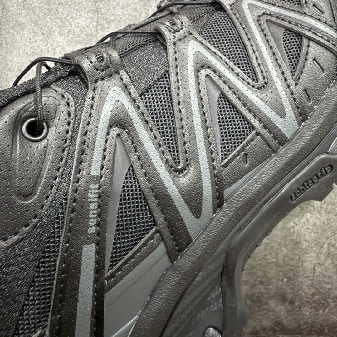 图片[4]-【666版本】Salomon XT-QUEST ADV 萨洛蒙情侣款户外机能鞋 410139 全新品质 巅峰之作 所有配色均购物原版拆解1：1开发 原材料打造 非市场公版便宜货 私模大底 清洁度比市场所有版本都高 全套原纸板楦头开发 原厂网布配套 确保原汁原味 完美呈现版型 原档数据独家私模五层组合大底 原装Ortholite轻量化鞋垫 中底布带钢印编号 原厂TPU锁扣 进口港宝加持 后跟自然饱满 还原公司包裹性 鞋面采用SENSIFT贴合技术 全方位贴合包裹脚型 鞋跟部鞋底牵引设计 提供强大的抓地性能 更适应野外崎岖不平的道路 其4D ADVANCED CHASSIS底盘 材料轻量大化 钉齿设计更具稳定性 防护性 鞋底易磨损区运用CONTAGRIP高耐磨材料 应对城市硬质路面长距离跑考验 尺码：36 36.5 37.5 38 38.5 39 40 40.5 41 42 42.5 43 44 45 46-选品中心