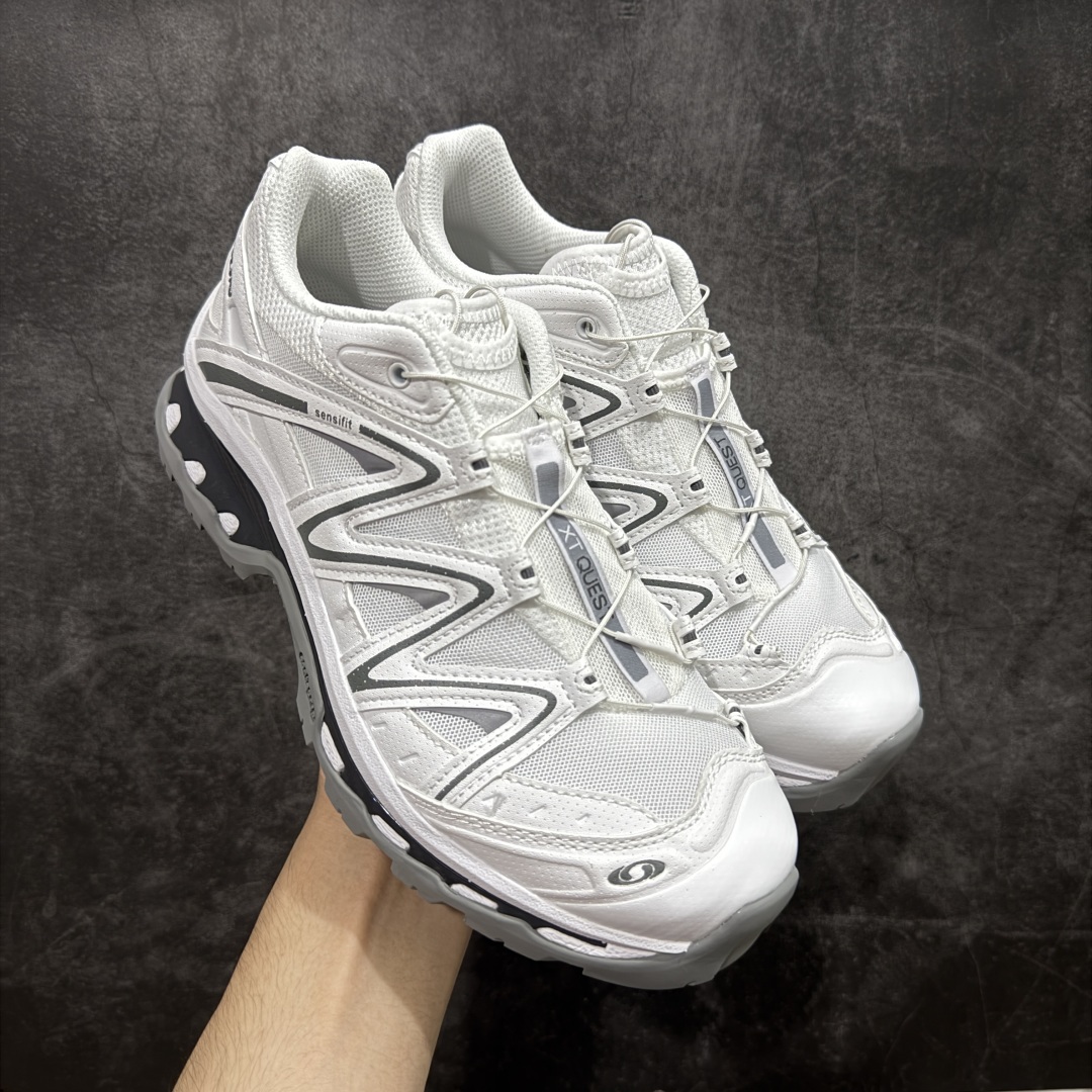 【666版本】Salomon XT-QUEST ADV 萨洛蒙情侣款户外机能鞋 401523 全新品质 巅峰之作 所有配色均购物原版拆解1:1开发 原材料打造 非市场公版便宜货 私模大底 清洁度比市场所有版本都高 全套原纸板楦头开发 原厂网布配套 确保原汁原味 完美呈现版型 原档数据独家私模五层组合大底 原装Ortholite轻量化鞋垫 中底布带钢印编号 原厂TPU锁扣 进口港宝加持 后跟自然饱满 还原公司包裹性 鞋面采用SENSIFT贴合技术 全方位贴合包裹脚型 鞋跟部鞋底牵引设计 提供强大的抓地性能 更适应野外崎岖不平的道路 其4D ADVANCED CHASSIS底盘 材料轻量大化 钉齿设计更具稳定性 防护性 鞋底易磨损区运用CONTAGRIP高耐磨材料 应对城市硬质路面长距离跑考验 尺码:36 36.5 37.5 38 38.5 39 40 40.5 41 42 42.5 43 44 45 46-选品中心