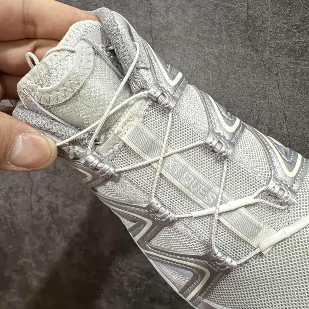 图片[7]-【666版本】Salomon XT-QUEST ADV 萨洛蒙情侣款户外机能鞋 477757 全新品质 巅峰之作 所有配色均购物原版拆解1：1开发 原材料打造 非市场公版便宜货 私模大底 清洁度比市场所有版本都高 全套原纸板楦头开发 原厂网布配套 确保原汁原味 完美呈现版型 原档数据独家私模五层组合大底 原装Ortholite轻量化鞋垫 中底布带钢印编号 原厂TPU锁扣 进口港宝加持 后跟自然饱满 还原公司包裹性 鞋面采用SENSIFT贴合技术 全方位贴合包裹脚型 鞋跟部鞋底牵引设计 提供强大的抓地性能 更适应野外崎岖不平的道路 其4D ADVANCED CHASSIS底盘 材料轻量大化 钉齿设计更具稳定性 防护性 鞋底易磨损区运用CONTAGRIP高耐磨材料 应对城市硬质路面长距离跑考验 尺码：36 36.5 37.5 38 38.5 39 40 40.5 41 42 42.5 43 44 45 46-选品中心