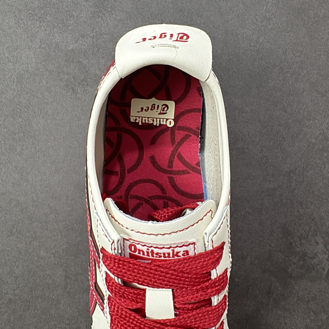 图片[7]-【头层性价比】Asics Onitsuka Tiger MEXICO 66 亚瑟士鬼冢虎复古经典板鞋 CNY蛇年限定 原装全套纸板楦头开发 原汁原味 完美呈现版型 私模正确鞋底咬花纹路 一比一鞋头弧度高度鞋身弧度 绝不口嗨 细节品控鞋型随意秒杀市面 原档咬花纹路私模大底 一个单元有六个三角形 总体形拼接呈现花瓣状 官方四联吊牌 原装Ortholite轻量化鞋垫 原盒原配 质保卡 说明书 钢印防尘纸 纸板中底带钢印 乳胶组合鞋垫 支持全方位的对比专柜 产品从款式颜色造型上体现出追求舒适和细节的完美 鞋类更是推崇手工制作的严谨与完美 融舒适性与可穿性的设计风格 注重细节的完美和别致魅力 既保持稳重 又不失轻松的时尚感 尺码：36 37 37.5 38 39 39.5 40 40.5 41.5 42 42.5 43.5 44 45-选品中心