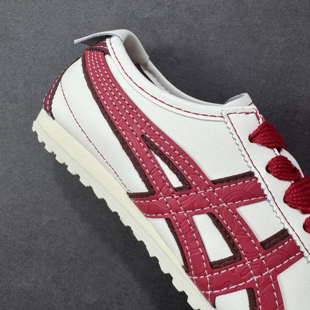 图片[6]-【头层性价比】Asics Onitsuka Tiger MEXICO 66 亚瑟士鬼冢虎复古经典板鞋 CNY蛇年限定 原装全套纸板楦头开发 原汁原味 完美呈现版型 私模正确鞋底咬花纹路 一比一鞋头弧度高度鞋身弧度 绝不口嗨 细节品控鞋型随意秒杀市面 原档咬花纹路私模大底 一个单元有六个三角形 总体形拼接呈现花瓣状 官方四联吊牌 原装Ortholite轻量化鞋垫 原盒原配 质保卡 说明书 钢印防尘纸 纸板中底带钢印 乳胶组合鞋垫 支持全方位的对比专柜 产品从款式颜色造型上体现出追求舒适和细节的完美 鞋类更是推崇手工制作的严谨与完美 融舒适性与可穿性的设计风格 注重细节的完美和别致魅力 既保持稳重 又不失轻松的时尚感 尺码：36 37 37.5 38 39 39.5 40 40.5 41.5 42 42.5 43.5 44 45-选品中心