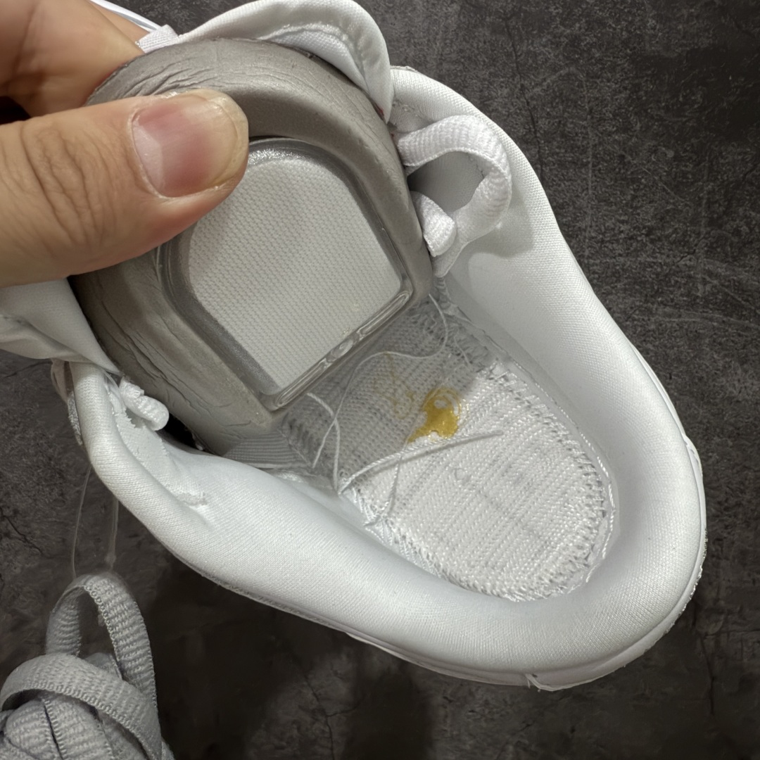 图片[8]-【纯原Z版】Supreme x NK Dunk Low 低帮Sup联名白灰 货号：HQ8487-100 专业dunk大厂出品 品质第一梯队 原材料麂皮打造 原鞋开发 版型完美 全新 Supreme × Nike SB Dunk Low “94” Pack 终于要了 后跟“94”标注Supreme创立年份，中底联名Logo 情怀系列 尺码：36 36.5 37.5 38 38.5 39 40 40.5 41 42 42.5 43 44 44.5 45 46 46.5 47.5-选品中心