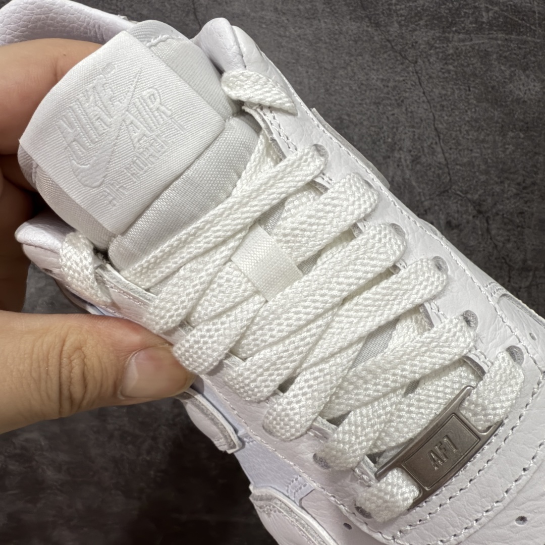 图片[7]-【TOP纯原】CPFM x NK Air Force 1 Low 空军一号系列低帮 纯原生产线出品 市场唯一正确皮料卡色 区别其他版本 经典百搭休闲运动板鞋“联名放大补丁字母”近日，A$AP Bari 在其官方社交媒体上预告了 Cactus Plant Flea Market(CPFM) 和 Nike Air Force 1 Low 的全新配色。 #此次全新推出的紫色和苔藓绿配色，保留了原始黑白版本的标志性风格，均采用皮革鞋面、尼龙鞋舌、带有反光底衬的「AIR SUNSHINE」及同色 AF1 橡胶鞋底。 货号：FQ7069-100 尺码： 40 40.5 41 42 42.5 43 44 44.5 45 46 47.5 48-选品中心