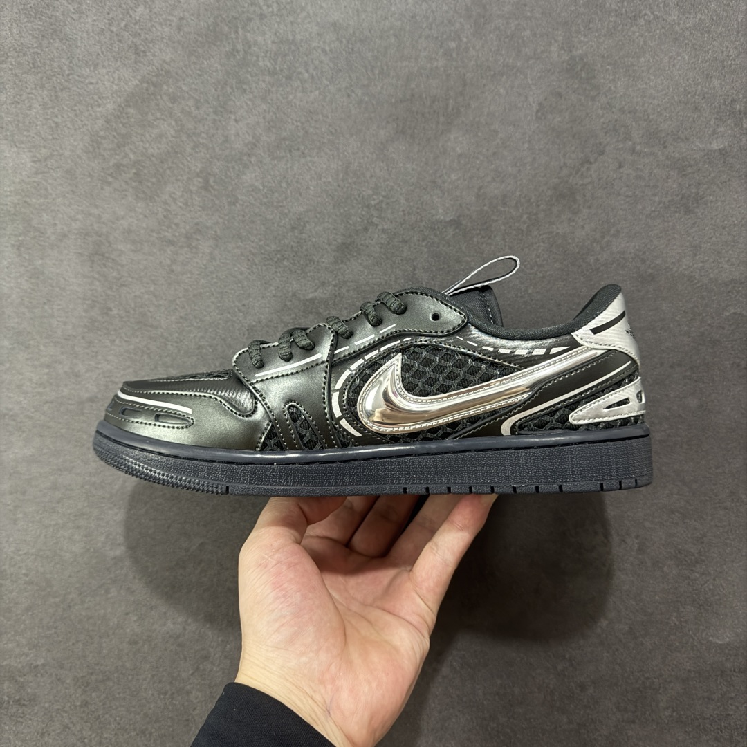 图片[2]-【K版】Air Jordan AJ1 Low 低帮 黑银 HQ2186-001 全新流水线出品 市场第二梯队最强版 全部原鞋开发 原楦原纸板开发 全鞋电脑针车 原厂内置全掌气垫 原盒内在原标 唯一Zp原版鞋带绑法 免检产品 全新2022版型 全头层皮料 完美零毛边处理 原厂配置全掌气垫 价格定位良心 新配色陆续出货 尺码：36 36.5 37.5 38 38.5 39 40 40.5 41 42 42.5 43 44 44.5 45 46-选品中心