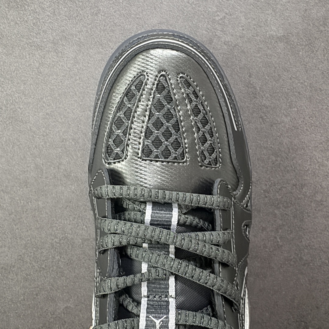 图片[8]-【K版】Air Jordan AJ1 Low 低帮 黑银 HQ2186-001 全新流水线出品 市场第二梯队最强版 全部原鞋开发 原楦原纸板开发 全鞋电脑针车 原厂内置全掌气垫 原盒内在原标 唯一Zp原版鞋带绑法 免检产品 全新2022版型 全头层皮料 完美零毛边处理 原厂配置全掌气垫 价格定位良心 新配色陆续出货 尺码：36 36.5 37.5 38 38.5 39 40 40.5 41 42 42.5 43 44 44.5 45 46-选品中心