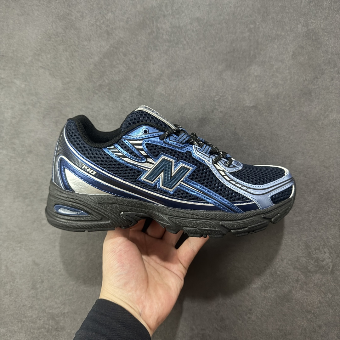 【K版】New Balance 740 复古跑鞋 这双鞋确实是NB家经典复古款式之一,以全新科技诠释,成功打造740鞋款,鞋面在保持740基本线条和片层结构的同时,采用更为简洁、流畅的设计语言 货号: U740DT2 尺码:36-45-选品中心