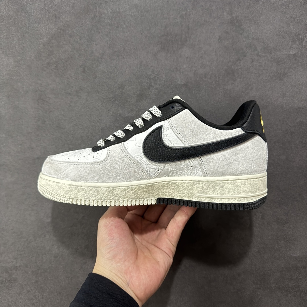 图片[2]-【定制版】Nike Air Force 1\’07 Low STUSSY联名 高端定制白黑灰空军 空军一号低帮休闲板鞋 YF9511-805  #原楦头原纸板 高端定制鞋盒 原厂鞋底 超高清洁度 细节完美  尺码：36 36.5 37.5 38 38.5 39 40 40.5 41 42 42.5 43 44 44.5 45 编码：HXSB310320-选品中心
