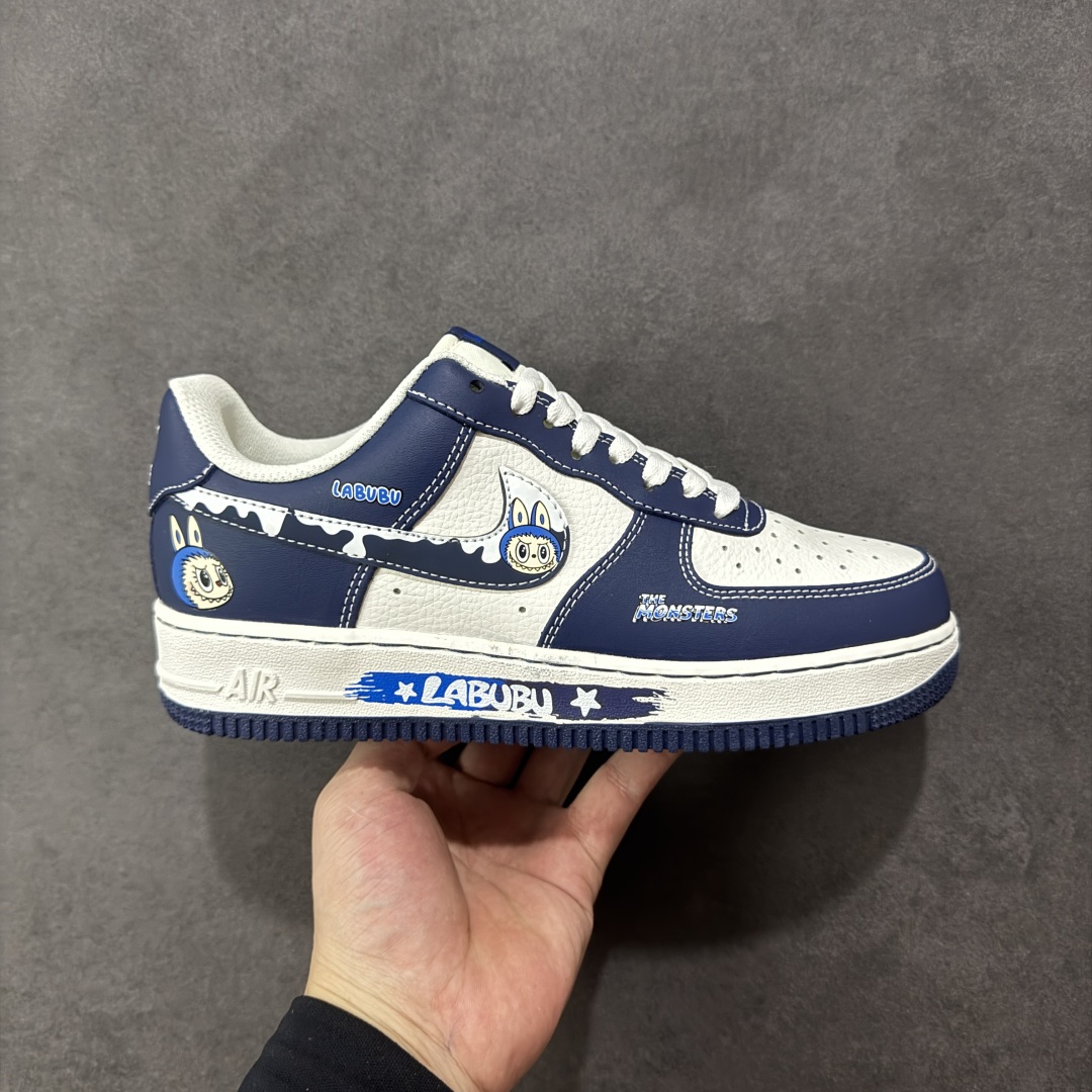 【定制版】NIke Air Force 1 \'07 Low “蓝涂鸦拉布布”空军一号 低帮 运动休闲鞋 折边针车 工艺难度大 原楦头原纸板 原装鞋盒 定制五金配件 内置全掌气垫 原厂鞋底 货号:KJ5188-002 尺码:36 36.5 37.5 38 38.5 39 40 40.5 41 42 42.5 43 44 44.5 45 编码:HXSA310320-选品中心