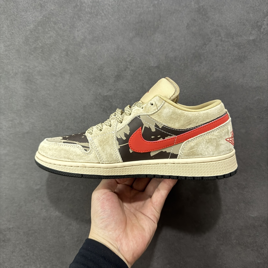 图片[2]-【定制版】Nike Air Jordan 1 Low 高端定制AJ1乔1低帮休闲板鞋 头层皮打造 原鞋原档案开发 冲孔鞋头 满胶鞋垫 四线拉帮 原厂织唛标 鞋舌高弹海绵填充 货号：LR8888-012 尺码：36 36.5 37.5 38 38.5 39 40 40.5 41 42 42.5 43 44 45 编码：HXSB330340-选品中心