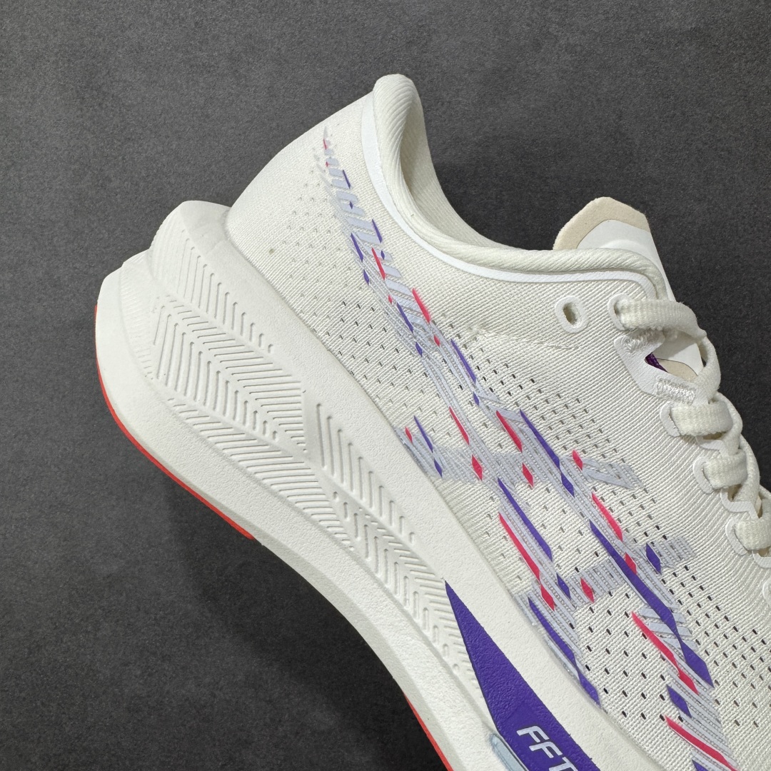 图片[6]-【公司级】Asics SONICBLAST 亚瑟士运动休闲透气专业跑鞋 此种置于中底内部的自适应发泡材料 可在每一次冲击后帮助足弓重新定位 强化迈步时的支撑性中底处的另一项升级为FFBLASTTM PLUSECO缓冲科技 此种材料含有约24%的生物基成分 可在每一步中创造绵柔的触地脚感PureGELM科技位干鞋跟底部 柔软度比标准GELM科技高65% 为长跑训练者带来令人惊奇的运动顺畅感 货号： 1012B8621124 尺码： 40 40.5 41.5 42 42.5 43.5 44 45 46-选品中心