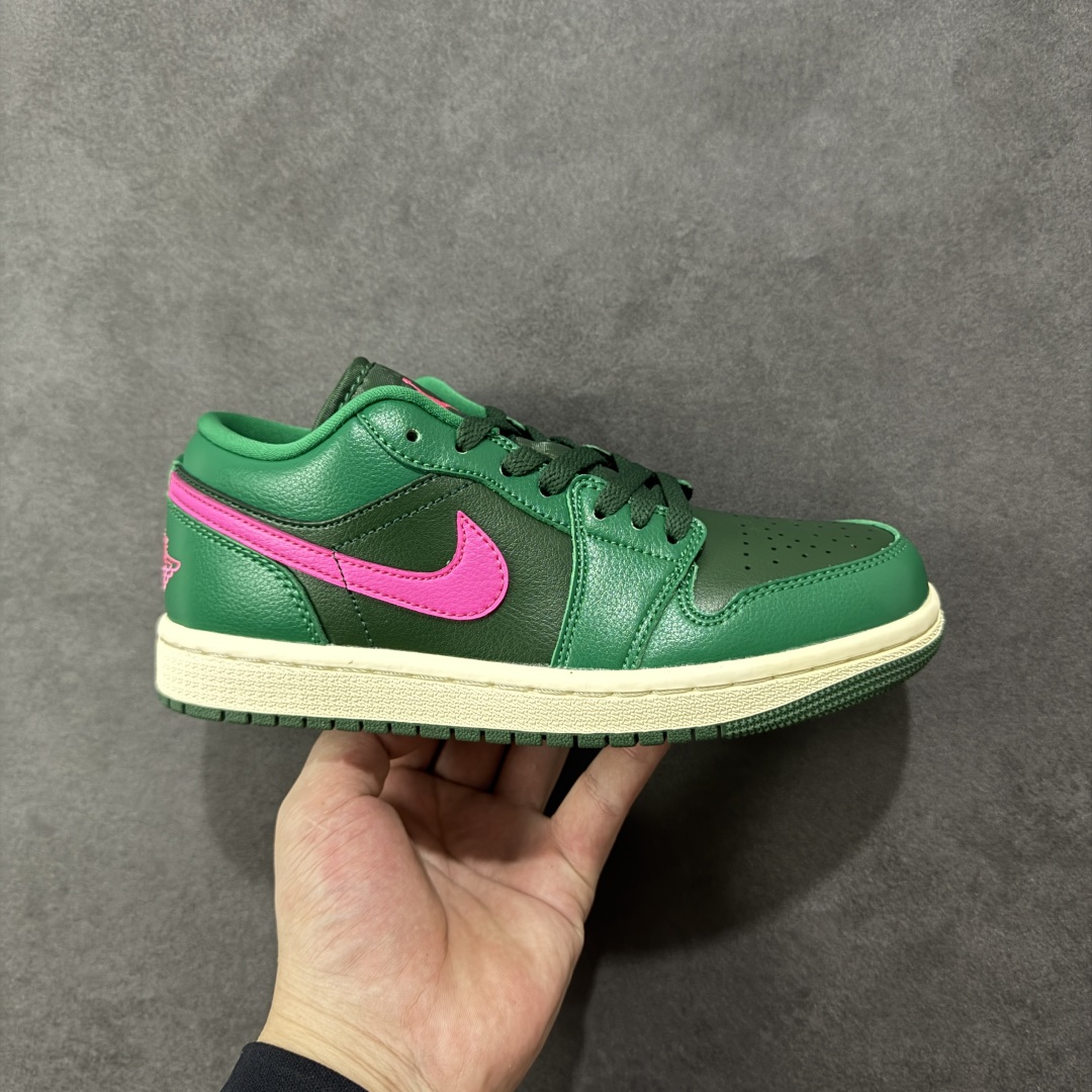 【K版纯原】Air Jordan AJ1 Low 低帮 绿红 DC0774-300 全新流水线出品 市场第二梯队最强版 全部原鞋开发 原楦原纸板开发 全鞋电脑针车 原厂内置全掌气垫 原盒内在原标 唯一Zp原版鞋带绑法 免检产品 全新2022版型 全头层皮料 完美零毛边处理 原厂配置全掌气垫 价格定位良心 新配色陆续出货 尺码:36-46-选品中心