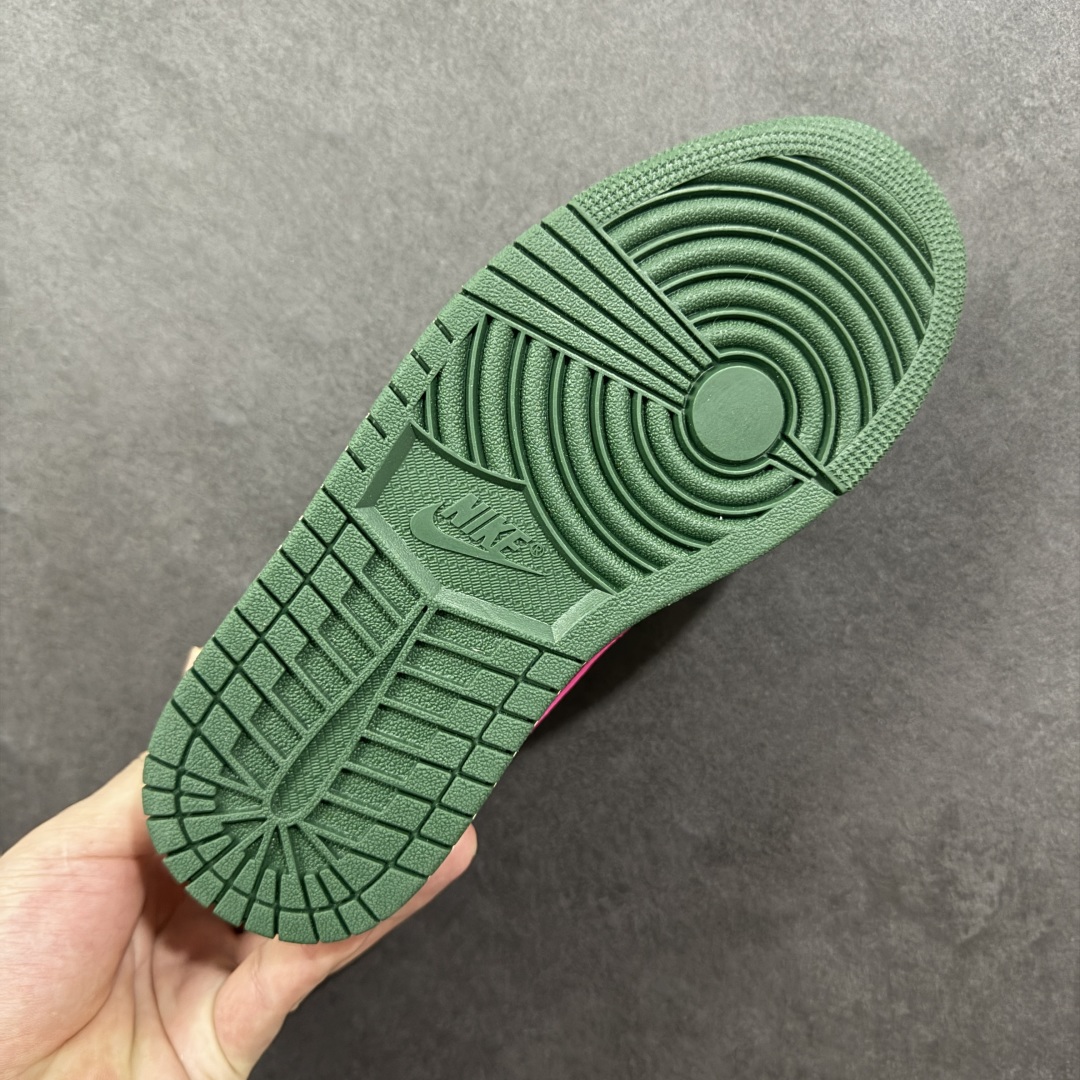 图片[9]-【K版纯原】Air Jordan AJ1 Low 低帮 绿红 DC0774-300 全新流水线出品 市场第二梯队最强版 全部原鞋开发 原楦原纸板开发 全鞋电脑针车 原厂内置全掌气垫 原盒内在原标 唯一Zp原版鞋带绑法 免检产品 全新2022版型 全头层皮料 完美零毛边处理 原厂配置全掌气垫 价格定位良心 新配色陆续出货 尺码：36-46-选品中心