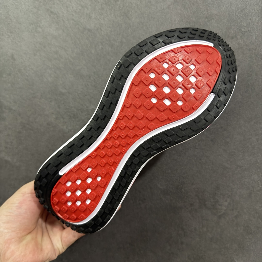 图片[9]-【公司跑量版】Nike VOMERO PLUS 舒适减震防滑 低帮跑步鞋 全掌ReactX泡绵中底 前掌和后跟还配备了Air Zoom气垫单元 据说跑起来更快更舒适哦 这次最大的升级点 首次引入了ReactX泡绵 货号： HV8150-100 尺码： 39 40 40.5 41 42 42.5 43 44 45-选品中心