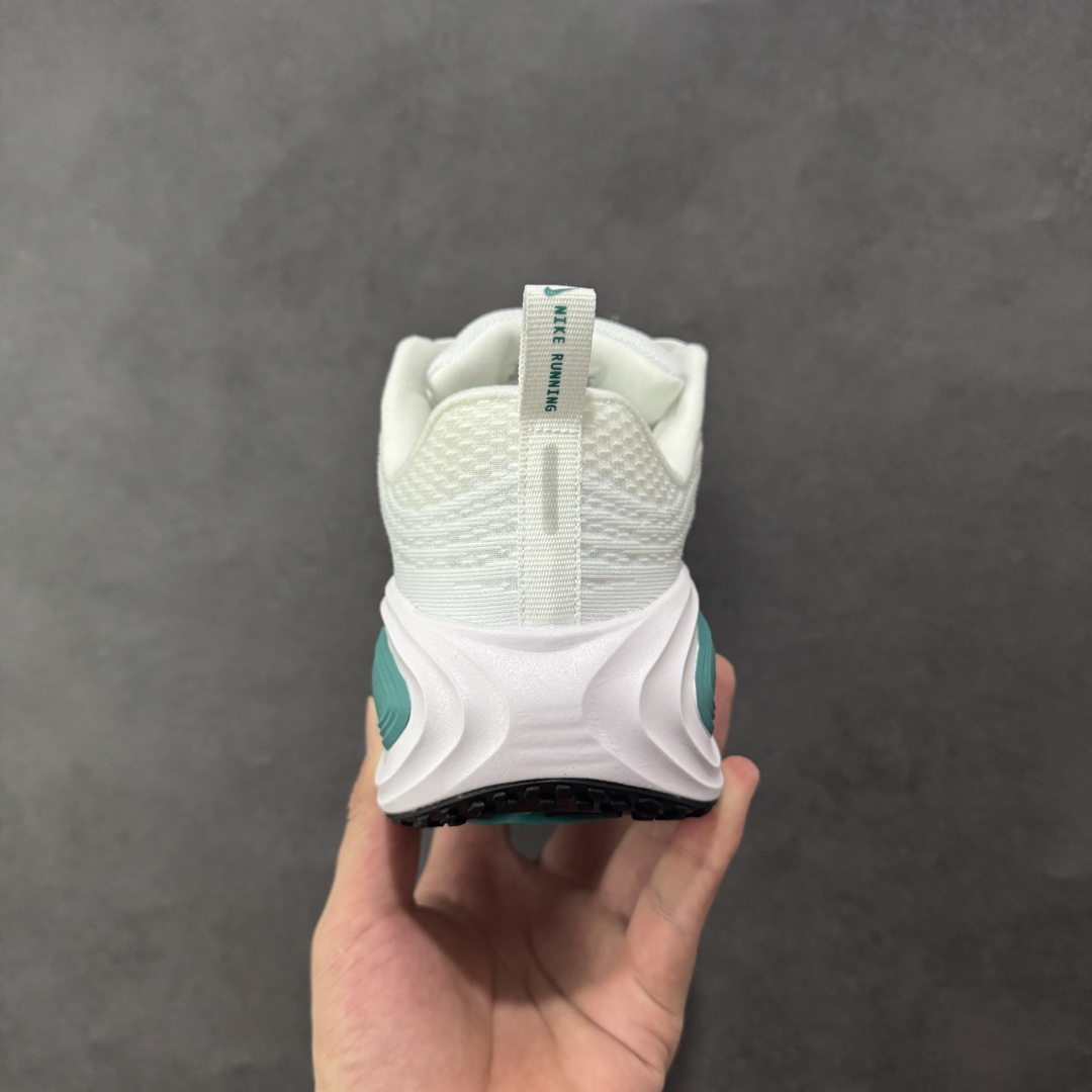 图片[4]-【公司跑量版】Nike VOMERO PLUS 舒适减震防滑 低帮跑步鞋 全掌ReactX泡绵中底 前掌和后跟还配备了Air Zoom气垫单元 据说跑起来更快更舒适哦 这次最大的升级点 首次引入了ReactX泡绵 货号： HV8154-100 尺码： 39 40 40.5 41 42 42.5 43 44 45-选品中心