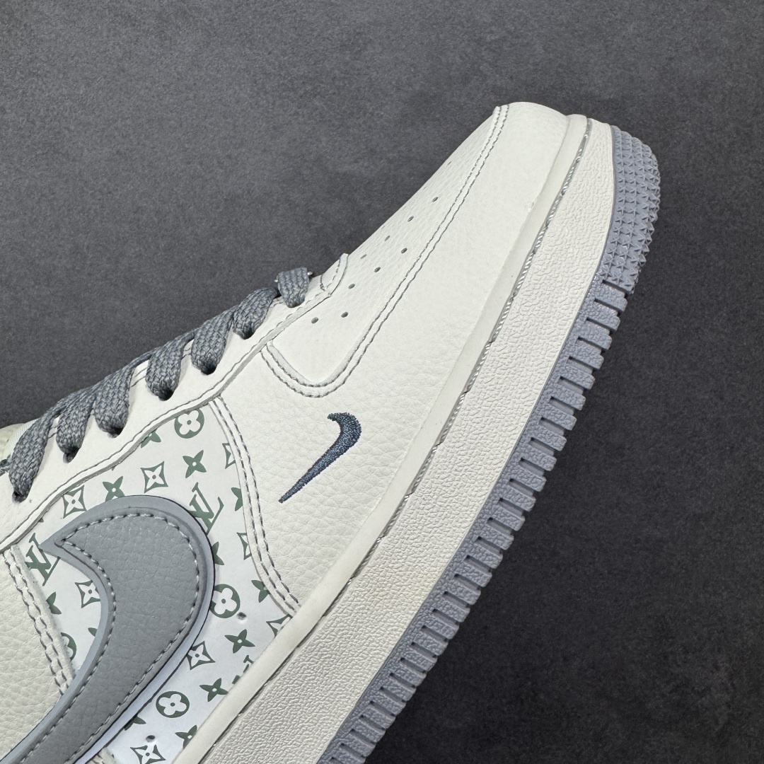 图片[5]-【定制版】Nike Air Force 1\’07 Low LV联名 印花米灰勾 空军一号低帮休闲板鞋  #原楦头原纸板 原装鞋盒 定制五金配件 内置全掌气垫 原厂鞋底 货号：HH7518-079  尺码：36 36.5 37.5 38 38.5 39 40 40.5 41 42 42.5 43 44 44.5 45-选品中心