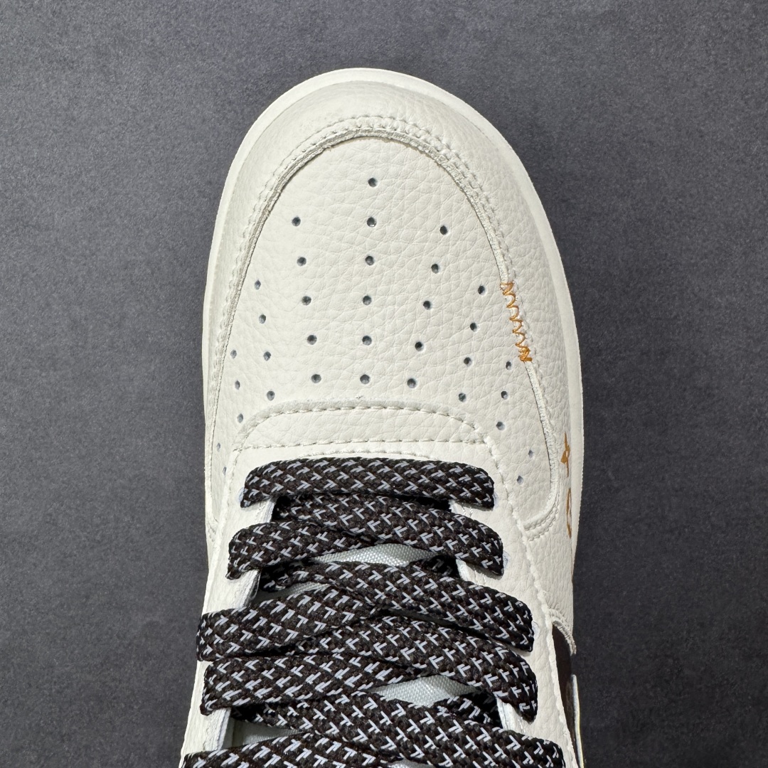 图片[8]-【定制版】Nike Air Force 1\’07 Low LV联名 米棕拼接 空军一号低帮休闲板鞋  #原楦头原纸板 原装鞋盒 定制五金配件 内置全掌气垫 原厂鞋底 货号：DD1982-302  尺码：36 36.5 37.5 38 38.5 39 40 40.5 41 42 42.5 43 44 44.5 45-选品中心