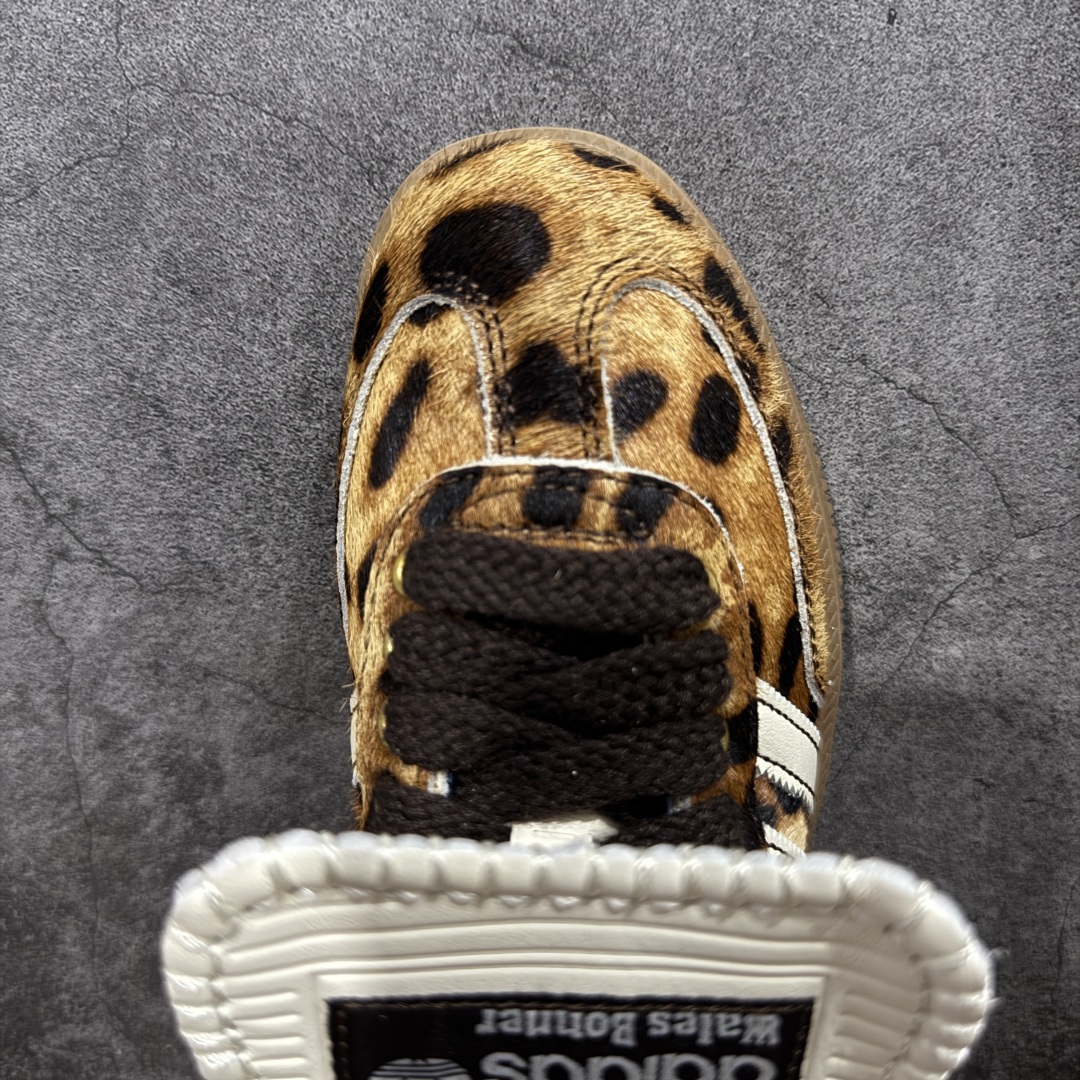 图片[5]-【纳帕软皮版】Wales Bonner x AD 阿迪 Samba 桑巴联名款 低帮休闲板鞋 豹纹 IE0578 市售顶级品质 全新工厂出品 材质细节用料感人 全鞋使用纳帕软皮 成本比市场通货高很多 任何细节 版型都值得反复推敲对比 你会发现这个版本是真的好版本💪🏻 高端零售平台 外贸混卖专供品质 真正1比1还原 私模大底 正确大小孔 配件齐全 原厂马毛材料 鞋面大底无色差 鞋舌为头层材料定型完美不上翘 鞋头黑色皮料为头层软皮料 区别市场二层皮 独家开模大底 非市面公底 仅供5%高端客户 尺码：36 36.5 37.5 38 38.5 39 40 40.5 41 42 42.5 43 44 44.5 45 46-选品中心