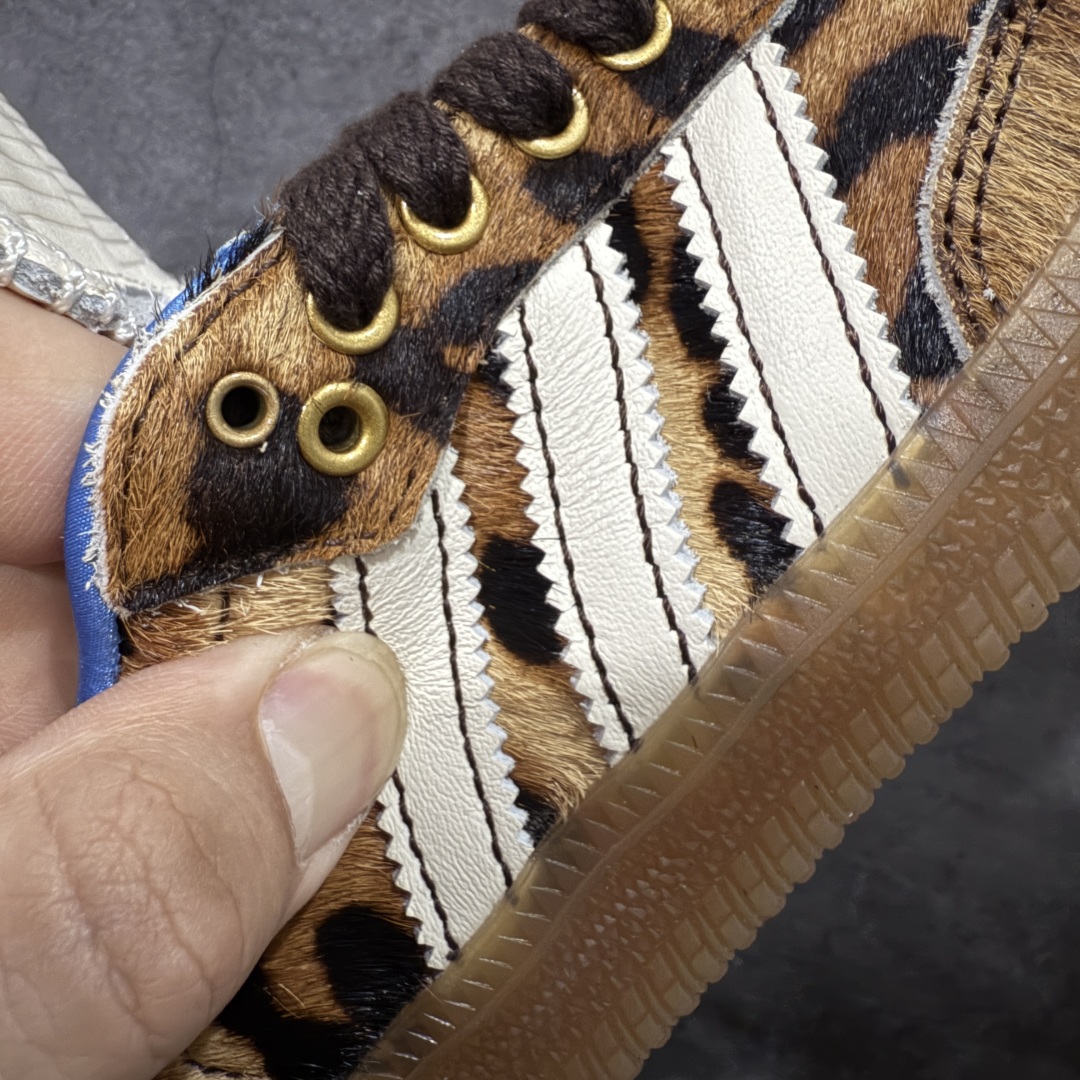 图片[2]-【纳帕软皮版】Wales Bonner x AD 阿迪 Samba 桑巴联名款 低帮休闲板鞋 豹纹 IE0578 市售顶级品质 全新工厂出品 材质细节用料感人 全鞋使用纳帕软皮 成本比市场通货高很多 任何细节 版型都值得反复推敲对比 你会发现这个版本是真的好版本💪🏻 高端零售平台 外贸混卖专供品质 真正1比1还原 私模大底 正确大小孔 配件齐全 原厂马毛材料 鞋面大底无色差 鞋舌为头层材料定型完美不上翘 鞋头黑色皮料为头层软皮料 区别市场二层皮 独家开模大底 非市面公底 仅供5%高端客户 尺码：36 36.5 37.5 38 38.5 39 40 40.5 41 42 42.5 43 44 44.5 45 46-选品中心