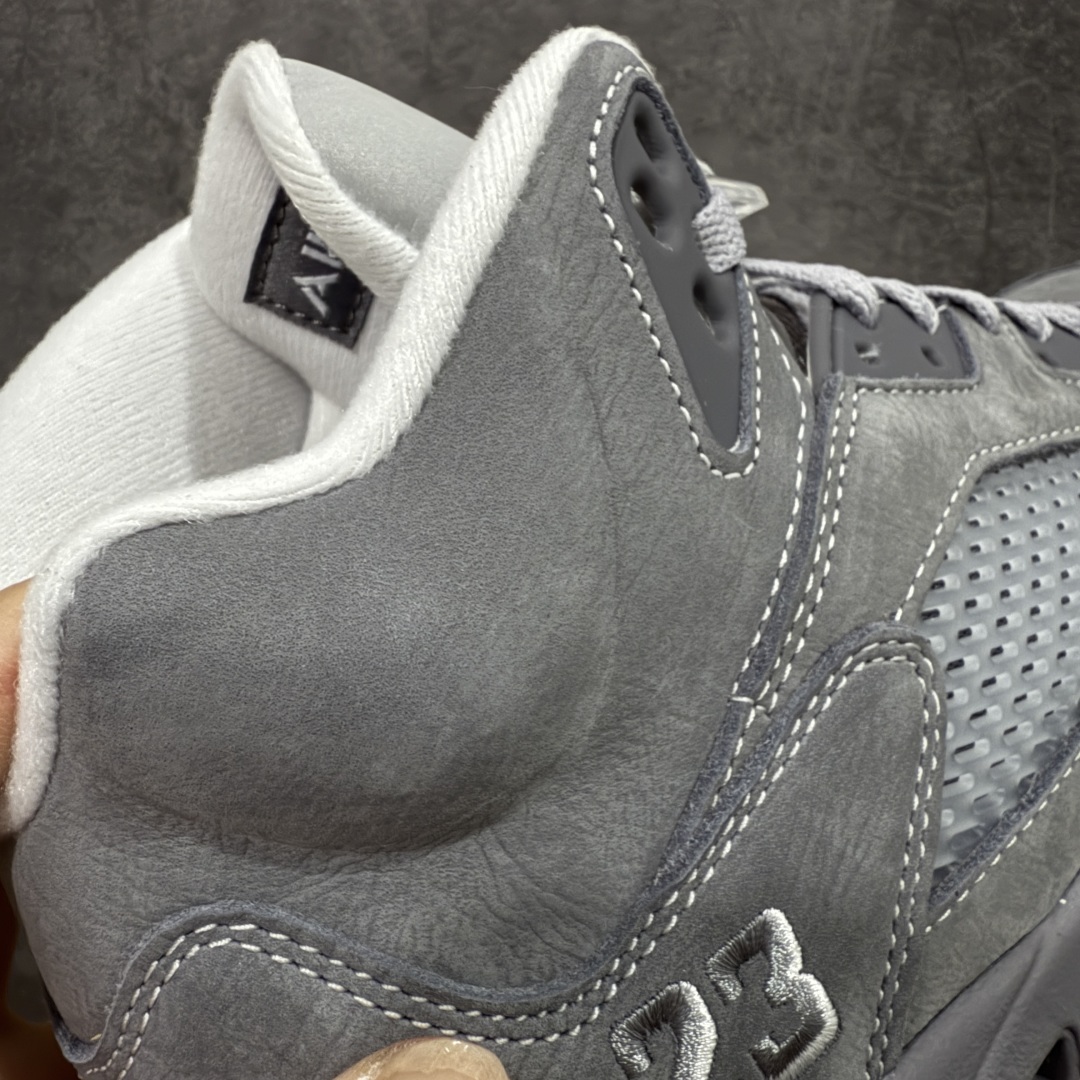 图片[4]-【PK纯原】Air Jordan 5 \”Wolf Grey\” AJ5 乔5狼灰 DD0587-002 国内一线大厂出品 匠心打造 原厂皮料原厂数据 全新纸板 模具打造 外贸 平台高端零售专供品质 品质毋庸置疑 一眼正品既视感 细节均已解码 尺码：40 40.5 41 42 42.5 43 44 44.5 45 46 47.5-选品中心