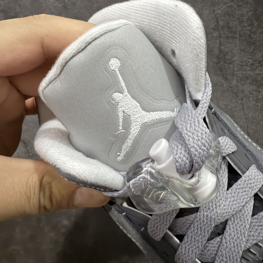 图片[7]-【PK纯原】Air Jordan 5 \”Wolf Grey\” AJ5 乔5狼灰 DD0587-002 国内一线大厂出品 匠心打造 原厂皮料原厂数据 全新纸板 模具打造 外贸 平台高端零售专供品质 品质毋庸置疑 一眼正品既视感 细节均已解码 尺码：40 40.5 41 42 42.5 43 44 44.5 45 46 47.5-选品中心