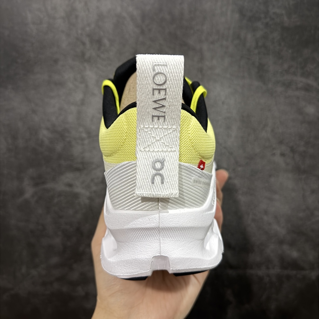 图片[4]-【渠道M版】ON昂跑 x Loewe 罗意威联名二代系列 原版开发 原材料打造 还原真实脚感 鞋底非常软弹 跑步健身必备 原版对比无任何差别 高端零售必推版本 市场独家货 区别市场所有版本 还原对比 鞋面采用一体成型布料 有弹性非常透气 鞋底镂空设计 运用了CLOUDTILT专利技术 弹力十足 毫无负重感 适合日常长距离行走或者休闲旅游 跑步！ 尺码 36 36.5 37.5 38 38.5 39 40 40.5 41 42 42.5 43 44 44.5 45 46！-选品中心