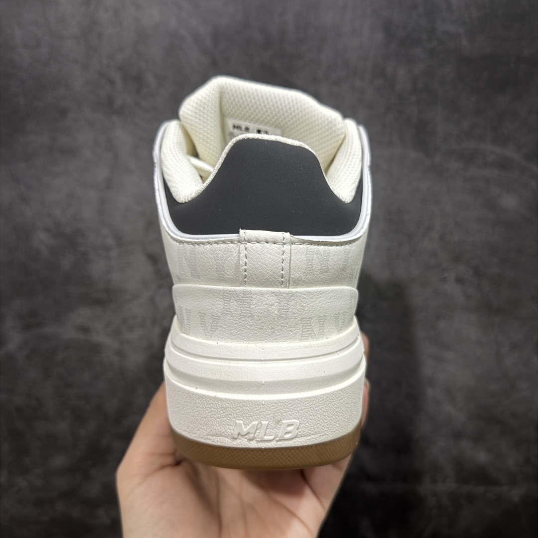图片[4]-【公司级】全新MLB Chunky Liner Classic Monogarm中帮板鞋 韩国洋基队棒球联盟MLB NY网红老爹鞋 高帮牛仔大标魔术贴 原材料打造 原楦原档案数据开发版型 完美鞋头弧度/后套收口效果 原厂立体填充鞋舌海绵 中底注胶孔原数据开发模具大底原厂转印标 内增高6cm 原厂软质鞋垫 超好脚感 原厂1：1模具开发 原厂进口纳米材质 官网同步尺码：35 36 36.5 37.5 38 38.5 39 40 40.5 41 42 42.5 43 44 45-选品中心
