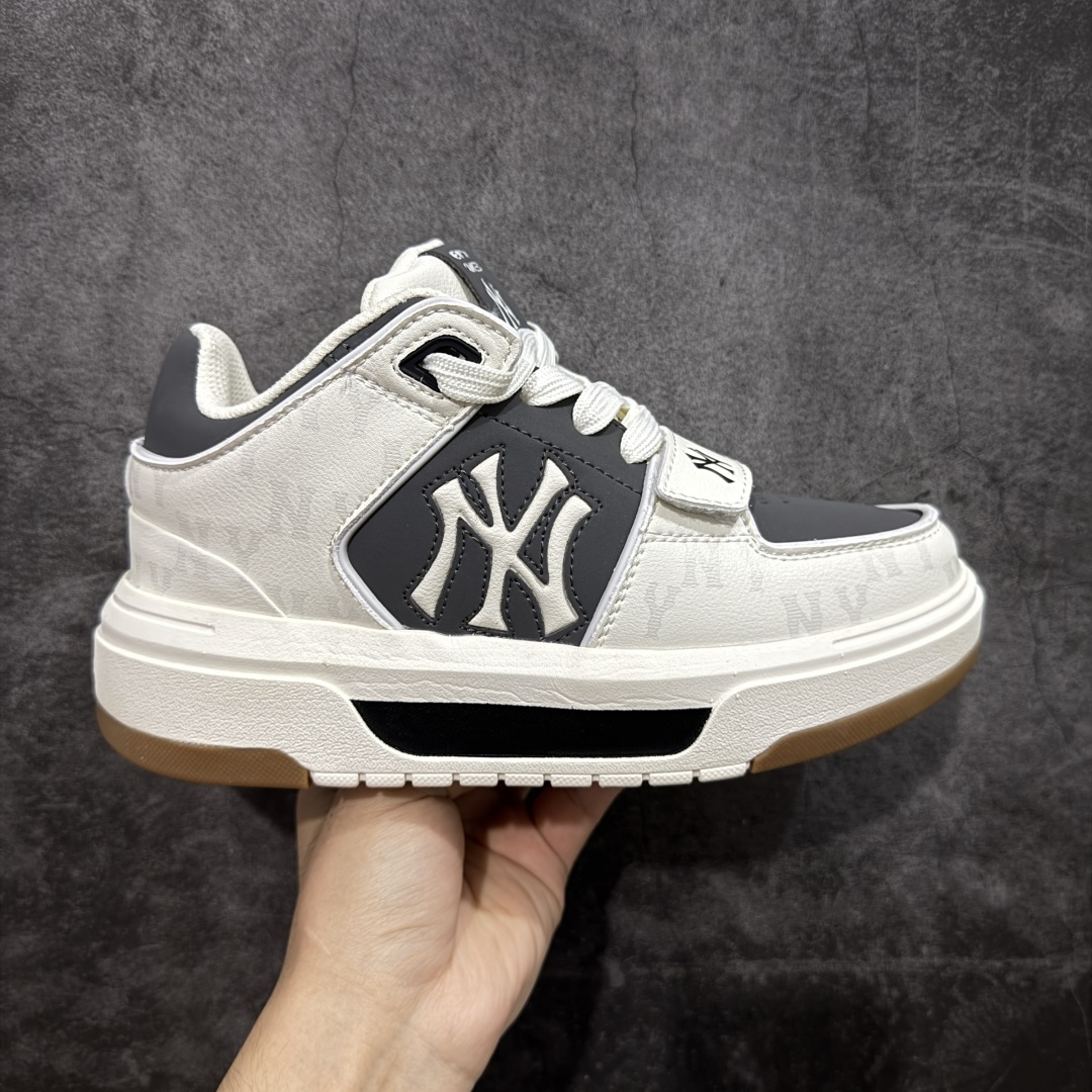 【公司级】全新MLB Chunky Liner Classic Monogarm中帮板鞋 韩国洋基队棒球联盟MLB NY网红老爹鞋 高帮牛仔大标魔术贴 原材料打造 原楦原档案数据开发版型 完美鞋头弧度/后套收口效果 原厂立体填充鞋舌海绵 中底注胶孔原数据开发模具大底原厂转印标 内增高6cm 原厂软质鞋垫 超好脚感 原厂1:1模具开发 原厂进口纳米材质 官网同步尺码:35 36 36.5 37.5 38 38.5 39 40 40.5 41 42 42.5 43 44 45-选品中心