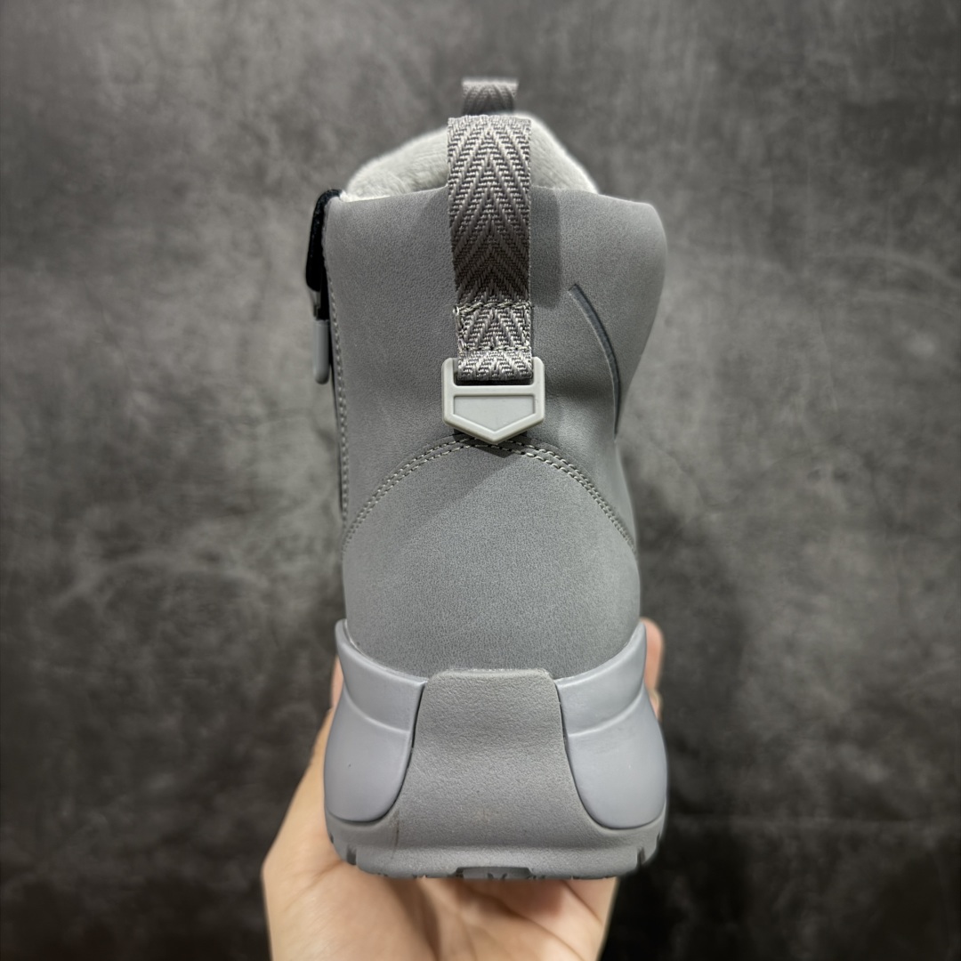 图片[4]-【莞产纯原】迪桑特DESCENTE SKI STYLE系列 保暖耐磨 时尚舒适百搭 短筒雪地靴 户外中筒靴 男款 麂皮鞋面 内里薄绒加持 黄金V底 耐磨防滑 户外功能拉满 防滑防水且保暖性强 百搭高颜值 秋冬户外出行推荐款 尺码：39-45-选品中心