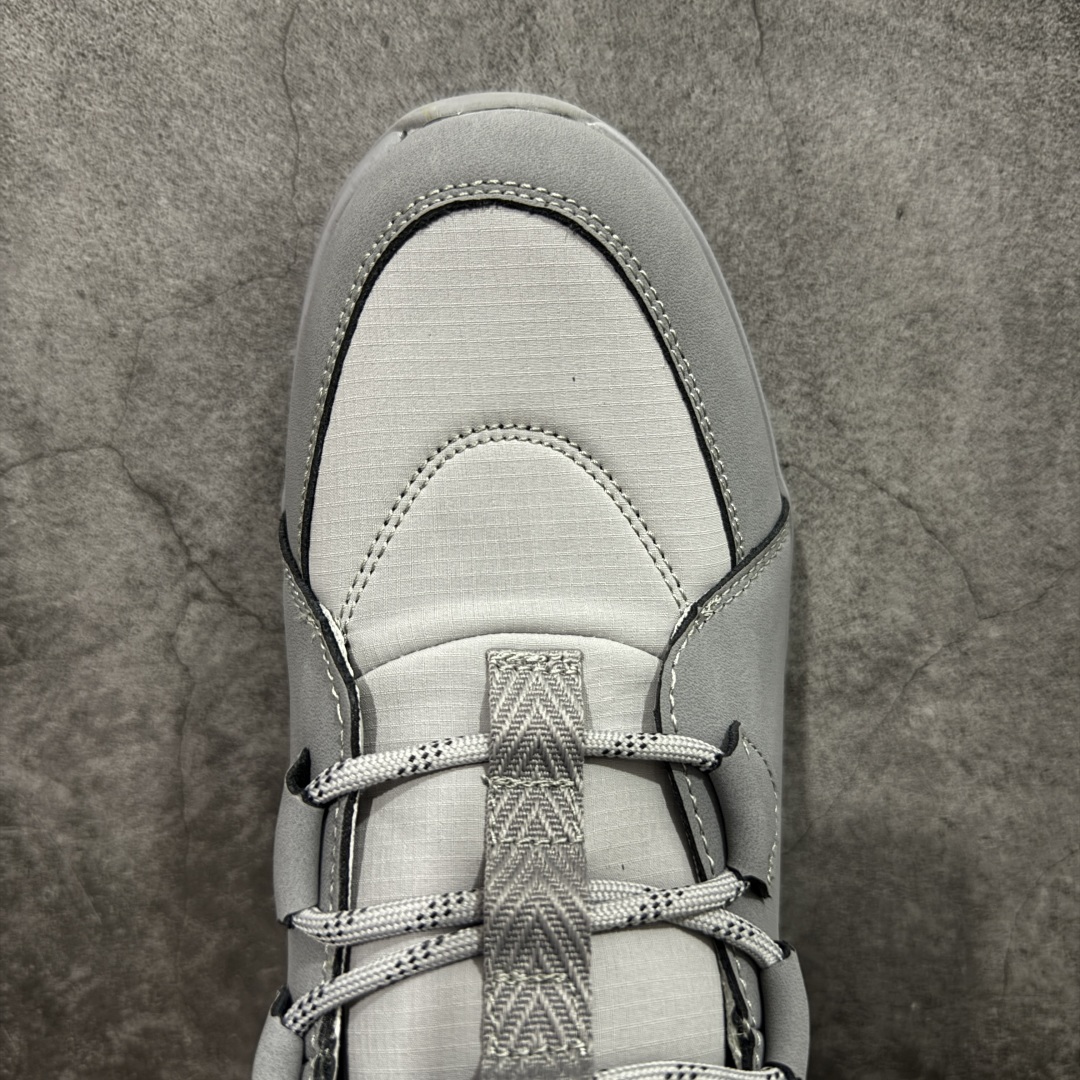 图片[5]-【莞产纯原】迪桑特DESCENTE SKI STYLE系列 保暖耐磨 时尚舒适百搭 短筒雪地靴 户外中筒靴 男款 麂皮鞋面 内里薄绒加持 黄金V底 耐磨防滑 户外功能拉满 防滑防水且保暖性强 百搭高颜值 秋冬户外出行推荐款 尺码：39-45-选品中心