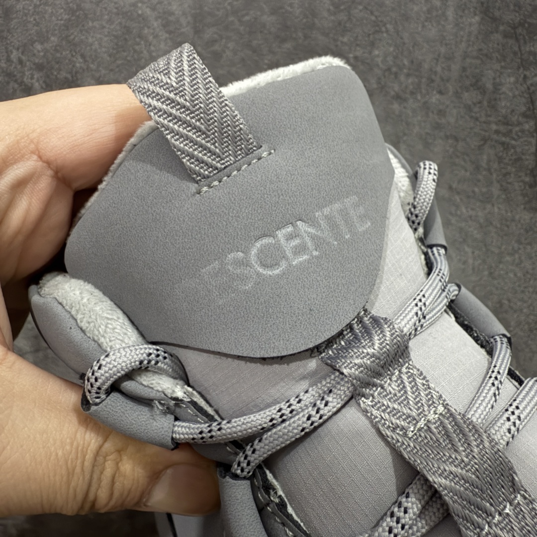 图片[5]-【莞产纯原】迪桑特DESCENTE SKI STYLE系列 保暖耐磨 时尚舒适百搭 短筒雪地靴 户外中筒靴 男款 麂皮鞋面 内里薄绒加持 黄金V底 耐磨防滑 户外功能拉满 防滑防水且保暖性强 百搭高颜值 秋冬户外出行推荐款 尺码：39-45-选品中心