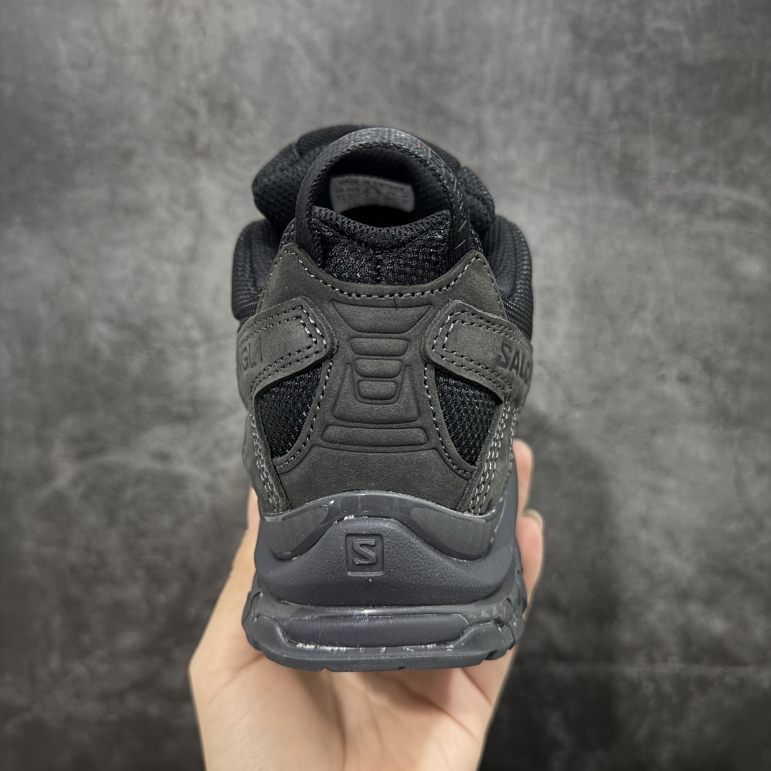 图片[4]-【纯原版】Salomon萨洛蒙2025秋冬新款XA pro 3D 系列新色系跑步鞋休闲运动鞋 479616-29 中底搭载全掌玻璃纤维能量板和超厚弹性泡沫中底，跑动时推进力十足，缓震回馈很强，日常通勤或训练都很稳 鞋身长毛牛猄皮面设计，内层材质透气网面 穿着舒适度好 原版材质 原版大底 尺码：35-45-选品中心